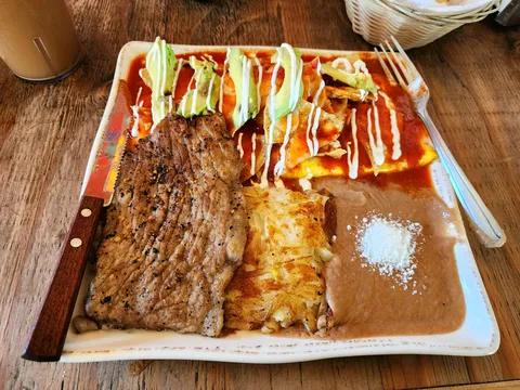 Antojitos Mexicanos El Buen Sazon image 5