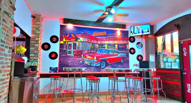 Devi's Diner image 3