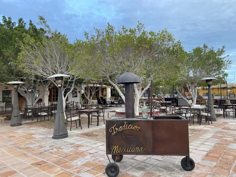 Alfredo Restaurante at Las Palmas image 4