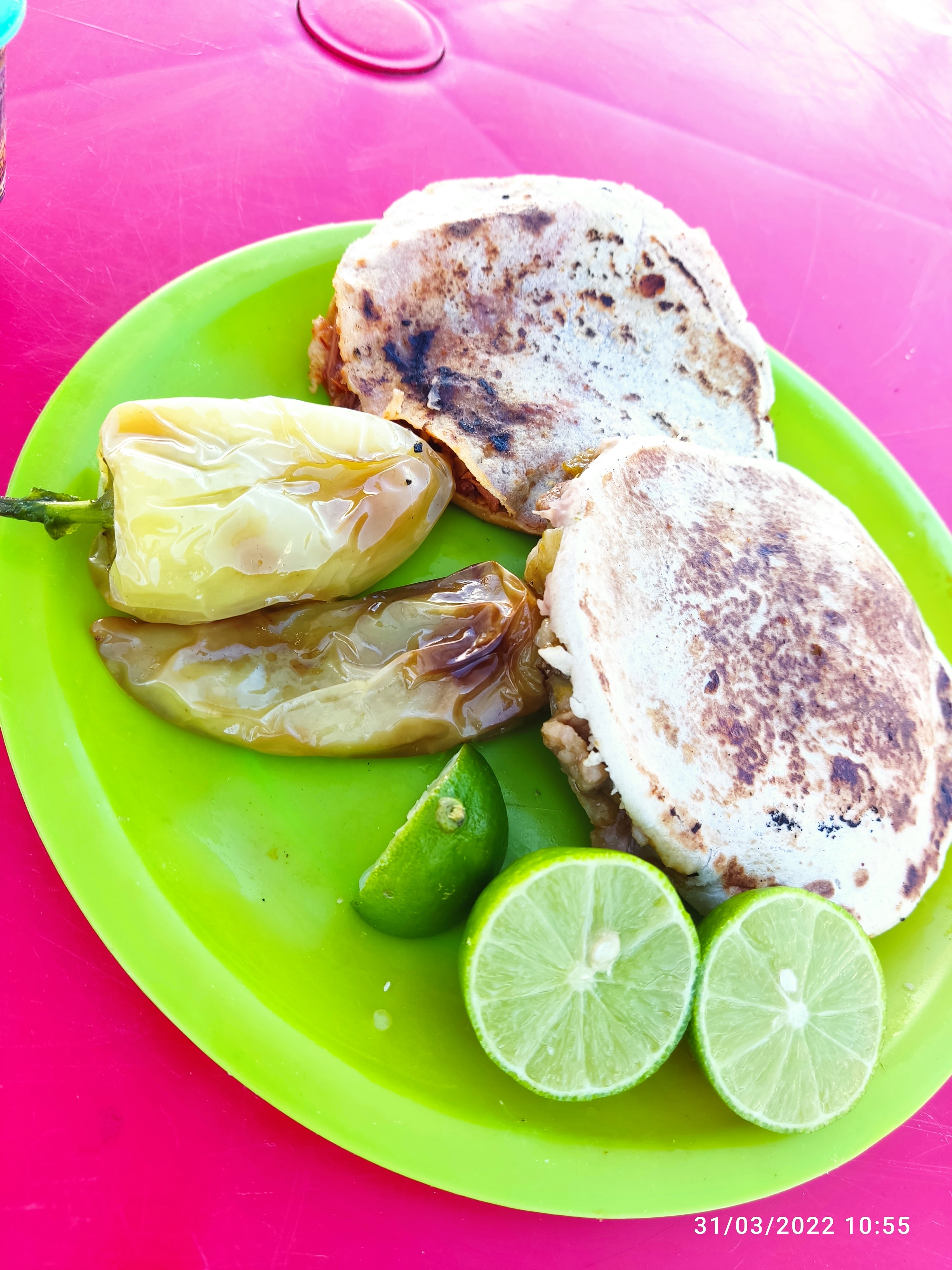 Gorditas "el rincóncito del Santos" image 9