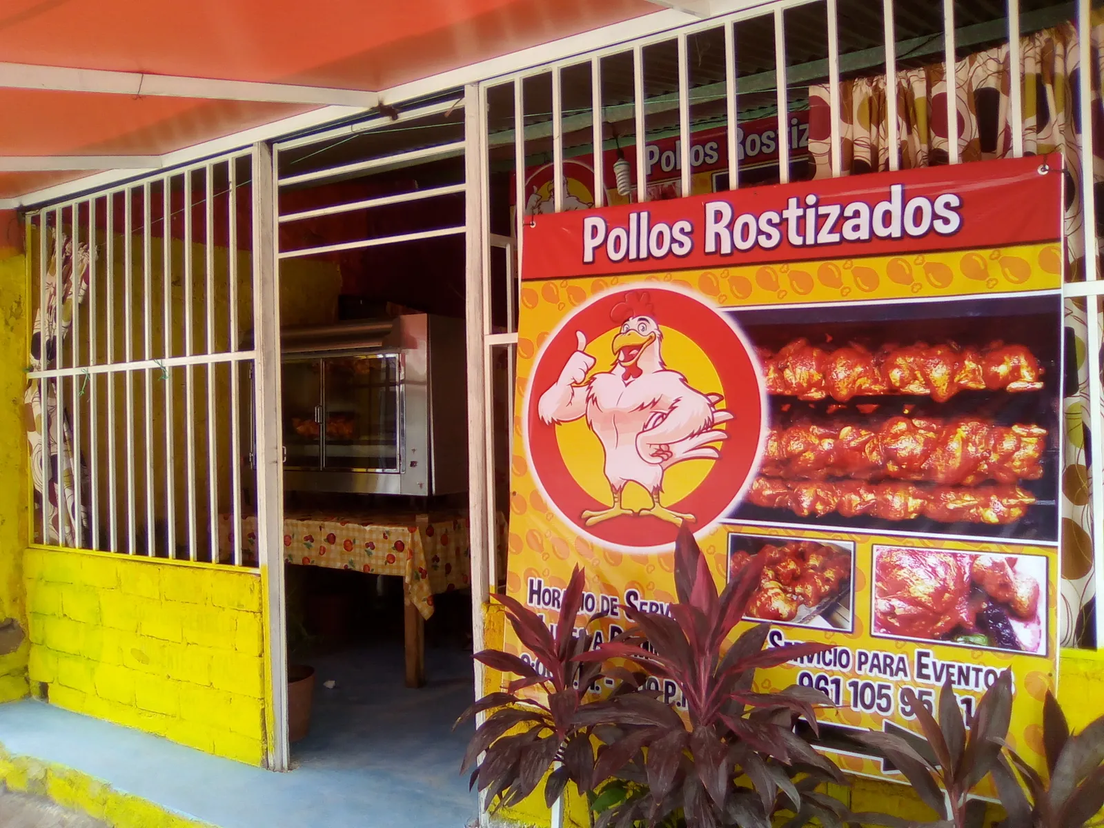 Pollos horneados y cochito horneado Kiki-riki image 7