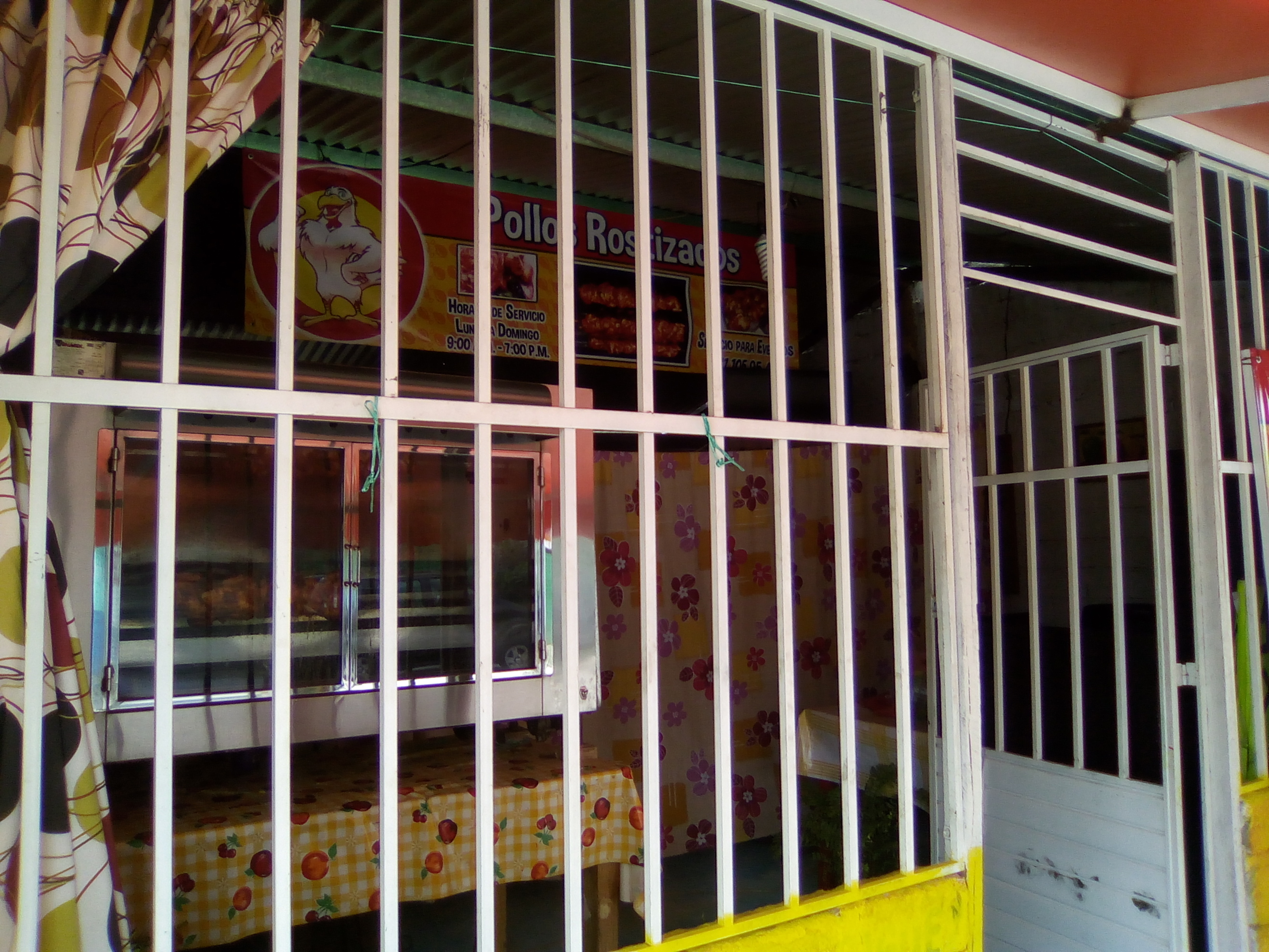 Pollos horneados y cochito horneado Kiki-riki image 8