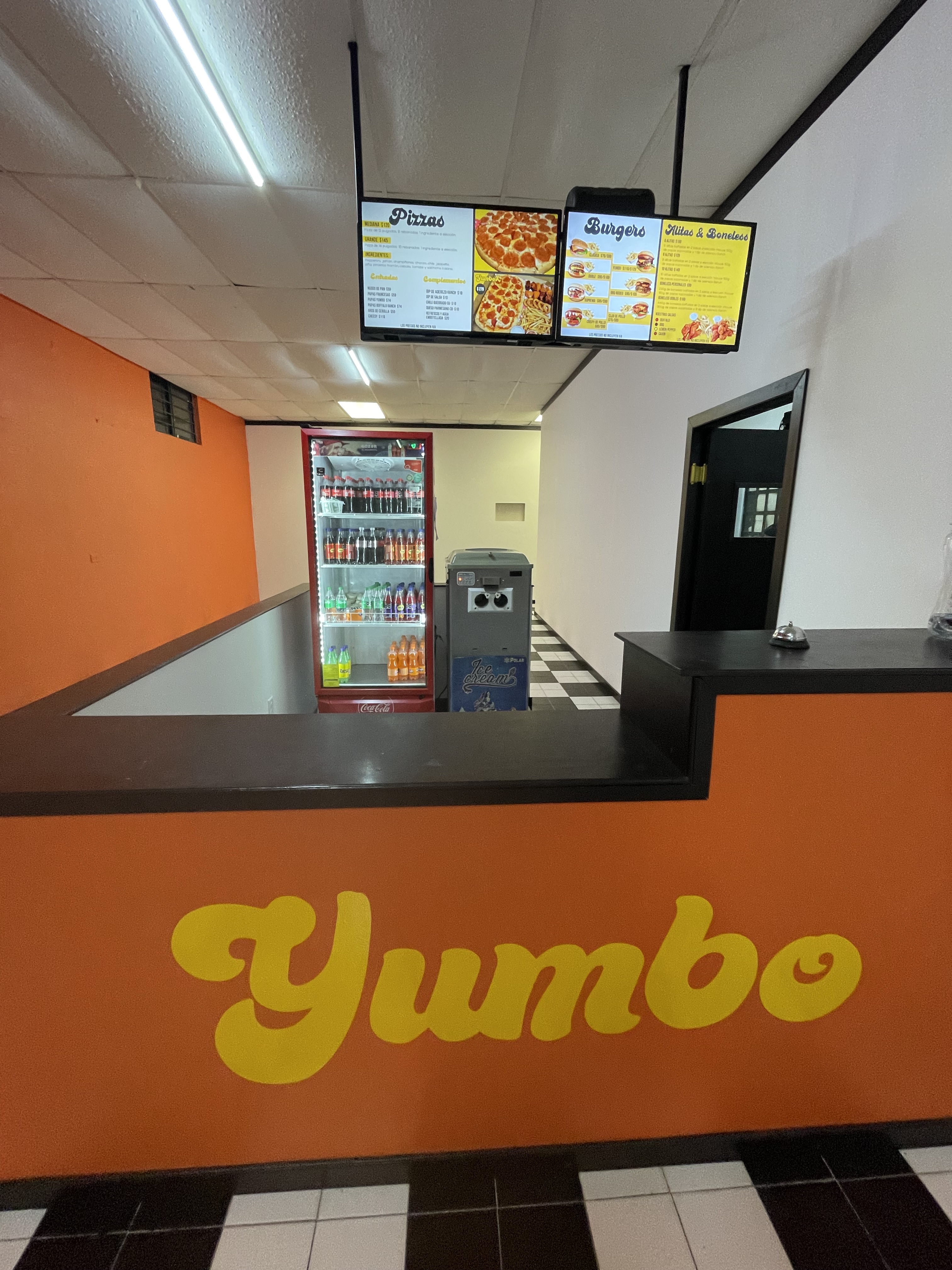 Yumbo - Sucursal Anáhuac image 1