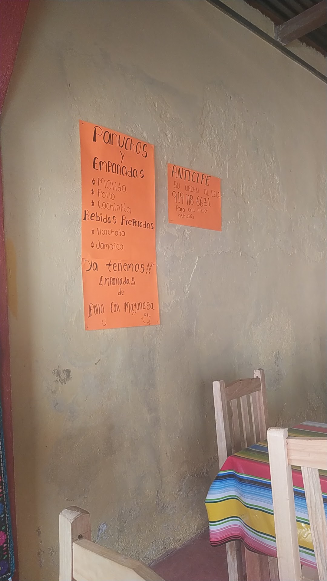 Panuchos y empanadas "La Peña" image 3