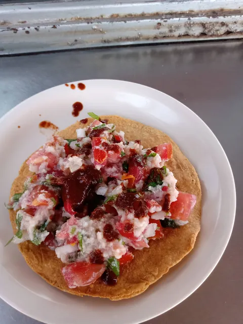 Mariscos Ferrocarril image 8
