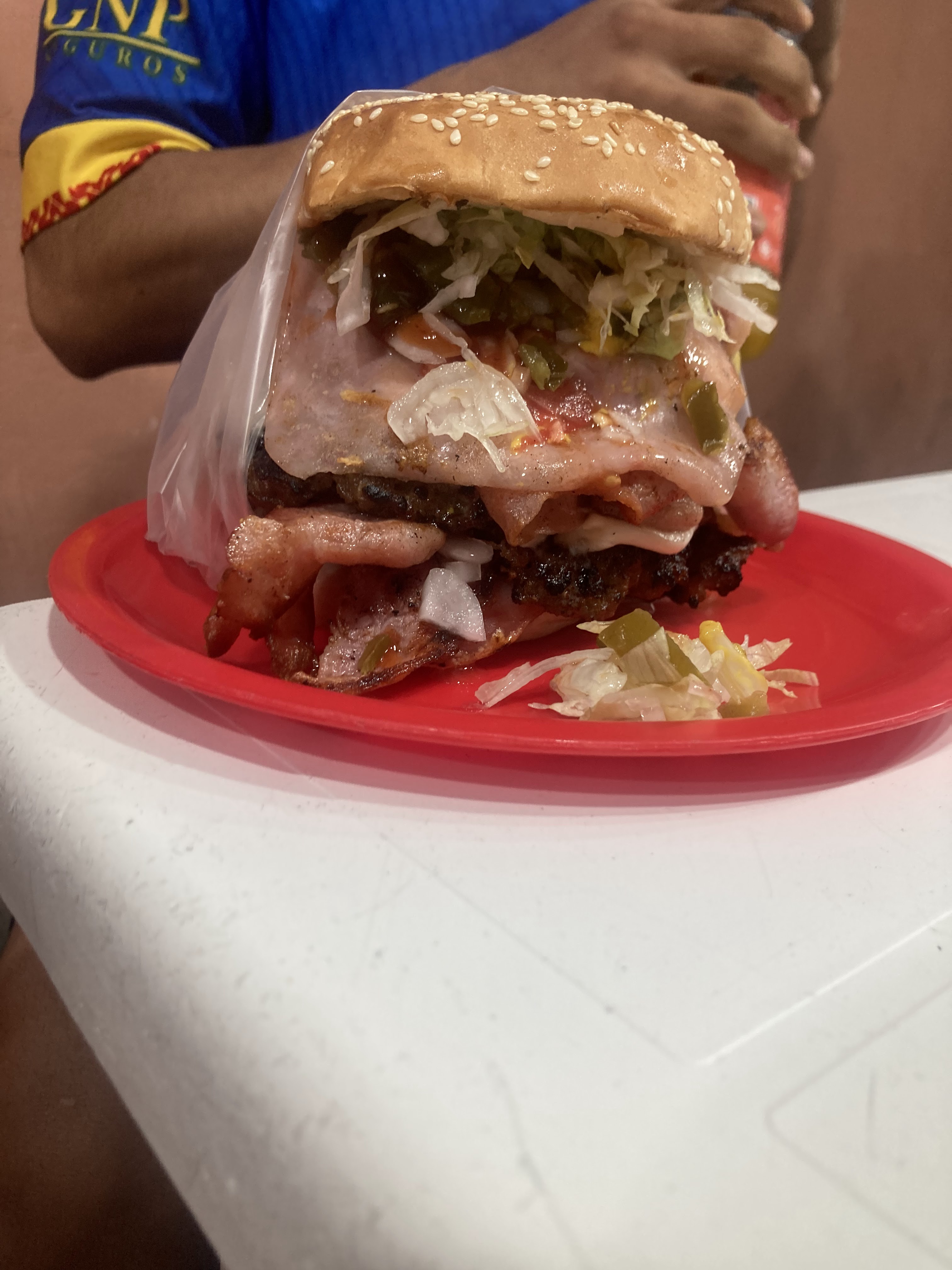 HAMBURGUESAS AL CARBÓN image 1