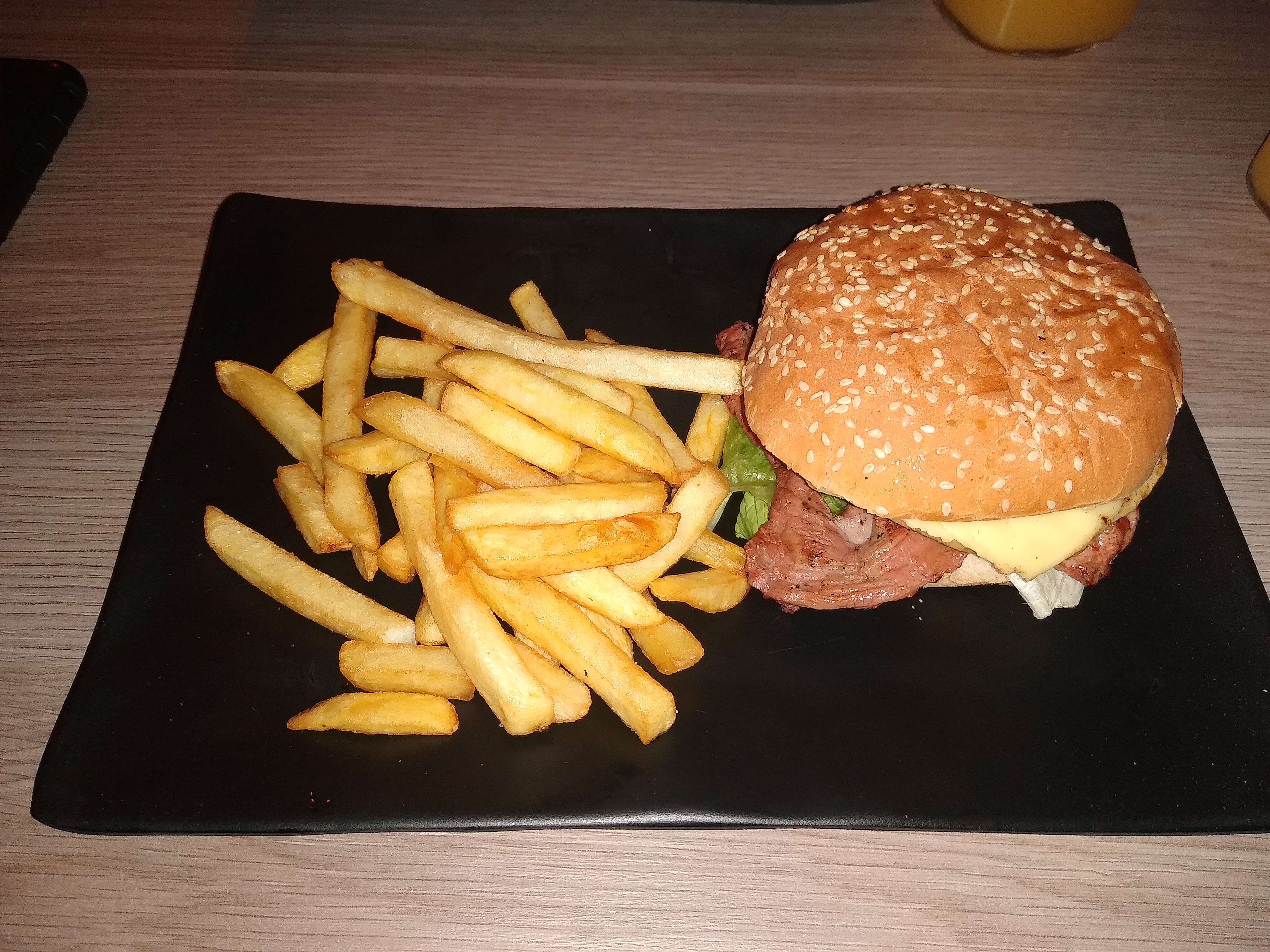 El Asador Restaurante Burgers & Wings image 4