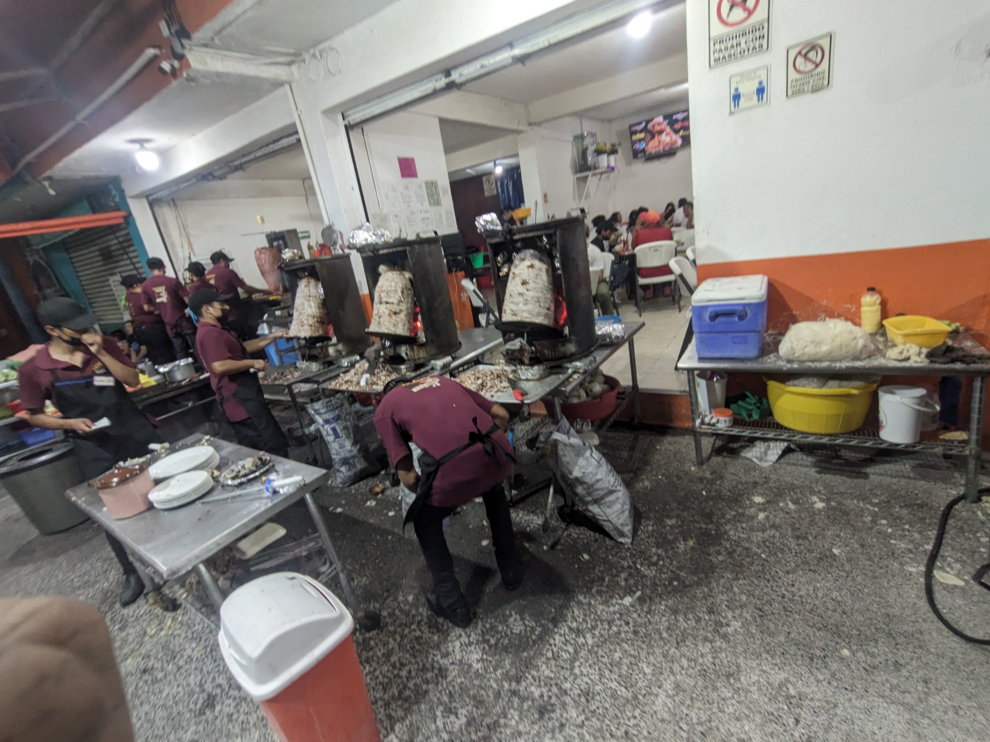 Taquería Las guacamayas image 3