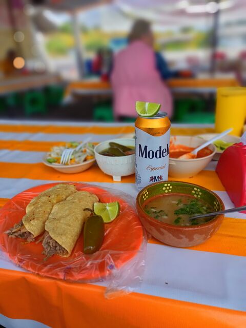 Barbacoa de Borrego "El güero" image 1