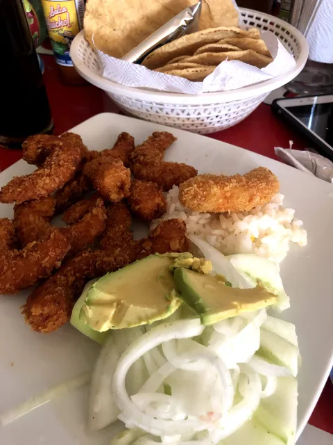 Mariscos Chon image 5