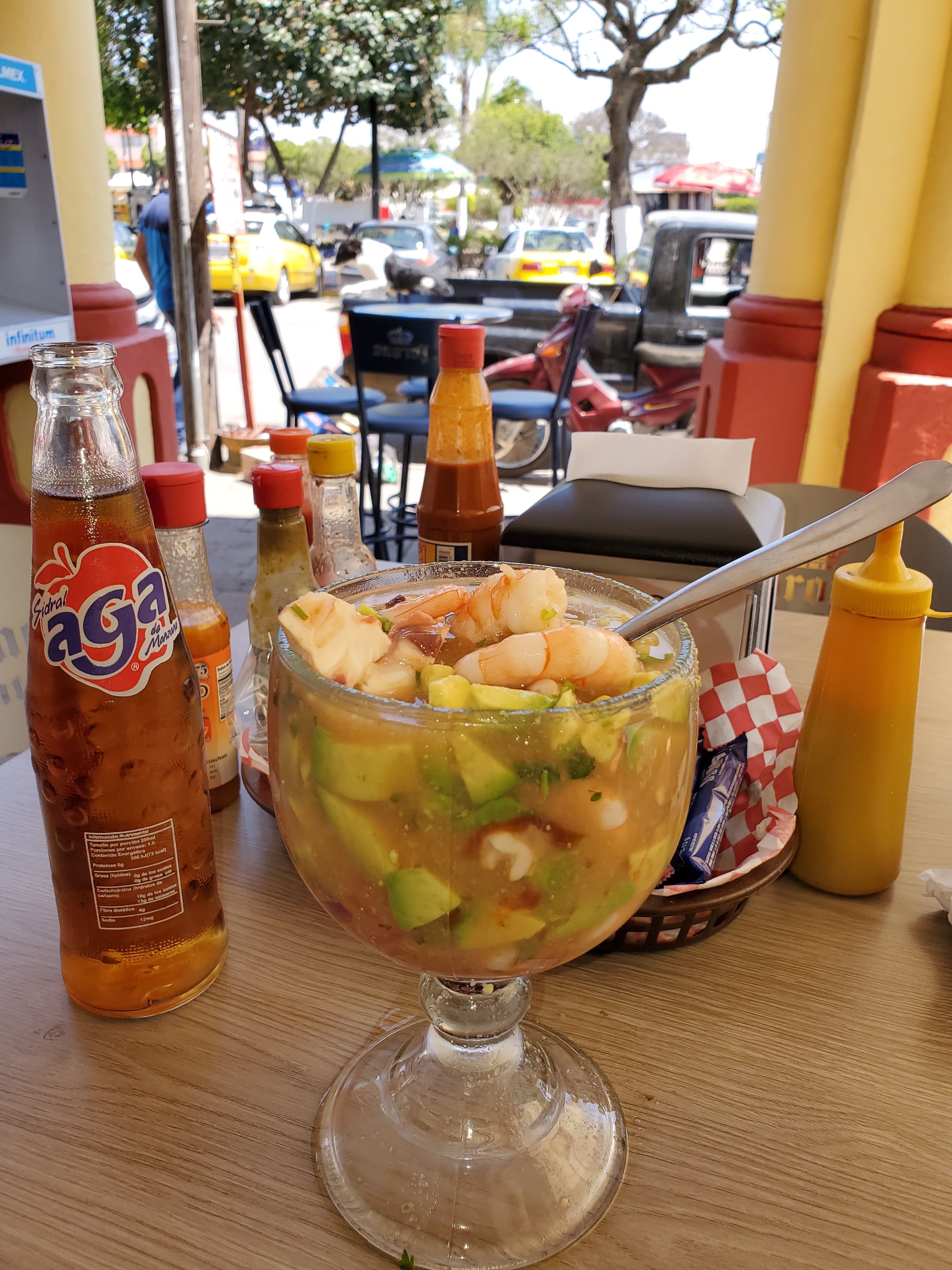 Marisquería Ranas image 3