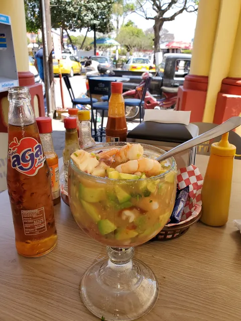 Marisquería Ranas image 3