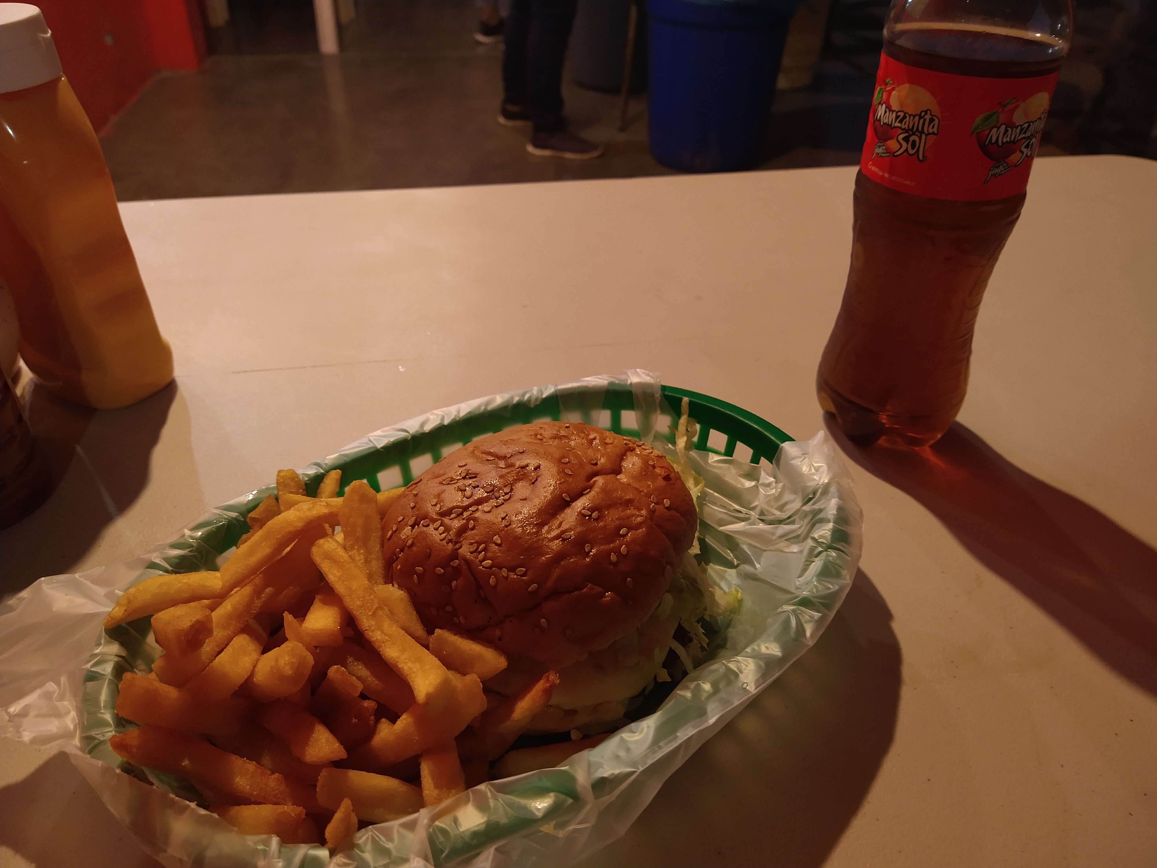 hamburguesas y hotdogs martina image 1