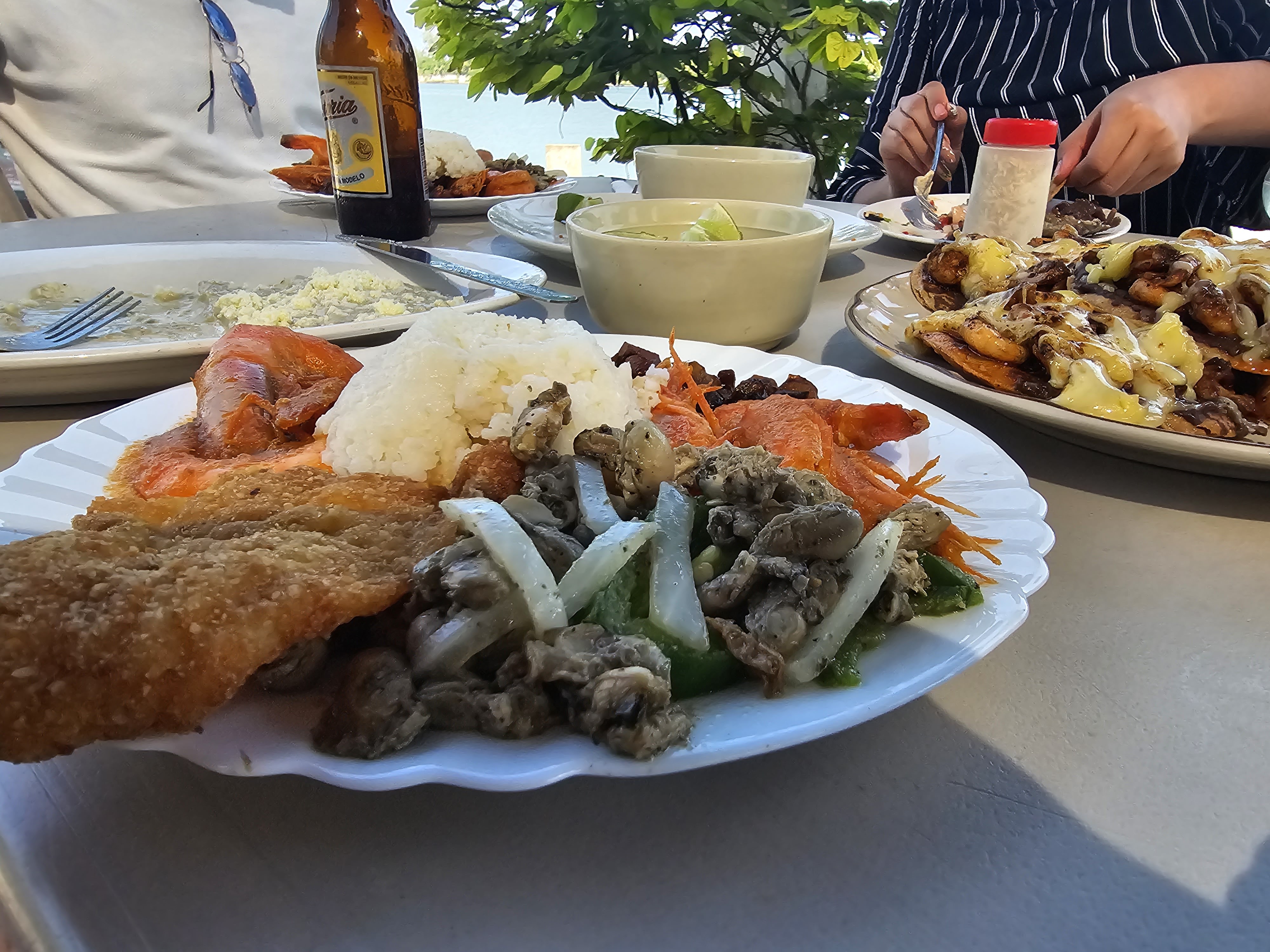 Restaurante El cangrejito azul image 8