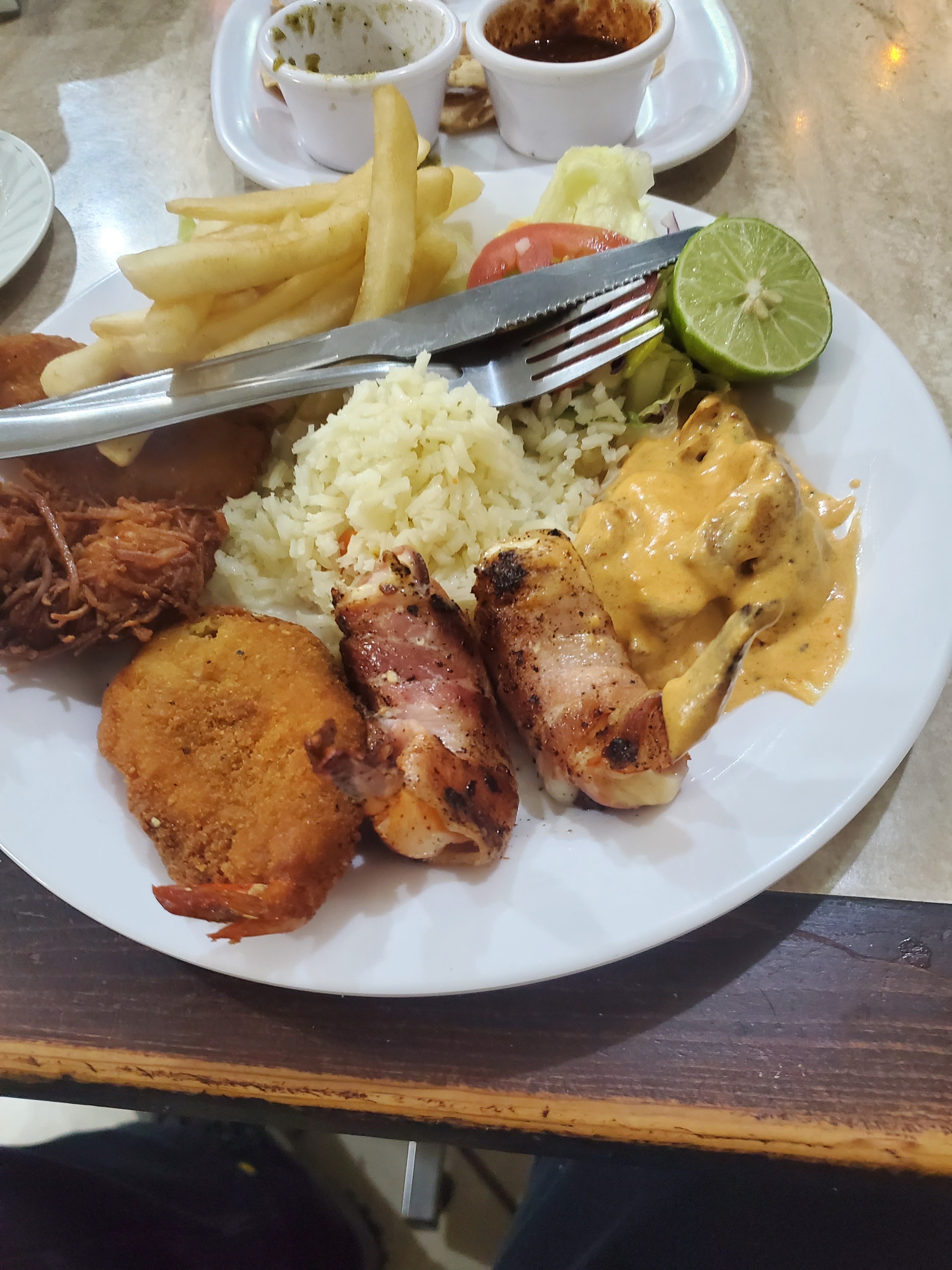 Mariscos el Junior image 3