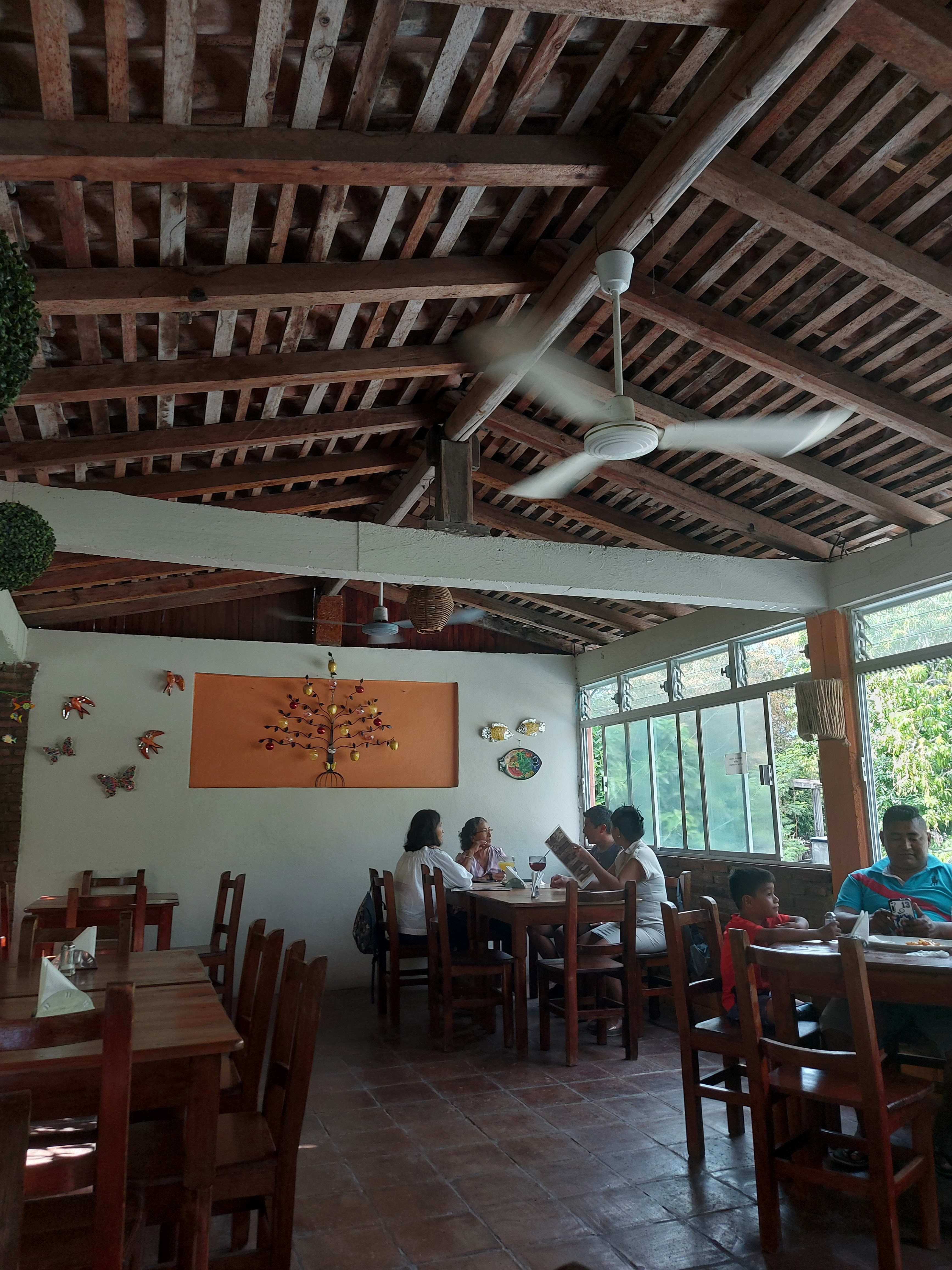 Splendid Restaurant image 3