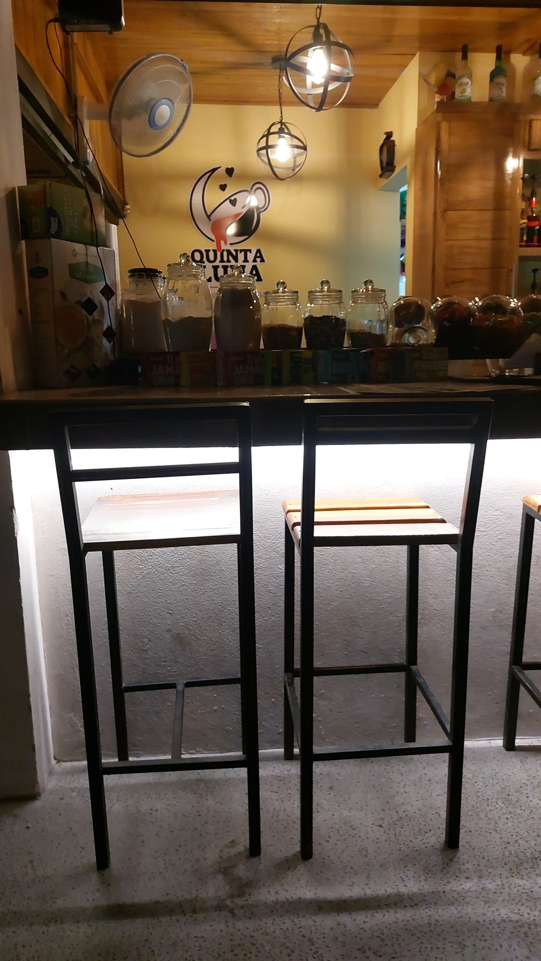 Quinta luna Restaurant | Cafetería image 9