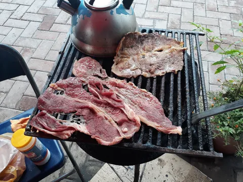 Barbacoa familia meza image 5