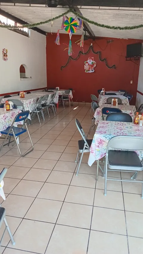 Cenaduria san isidro image 4
