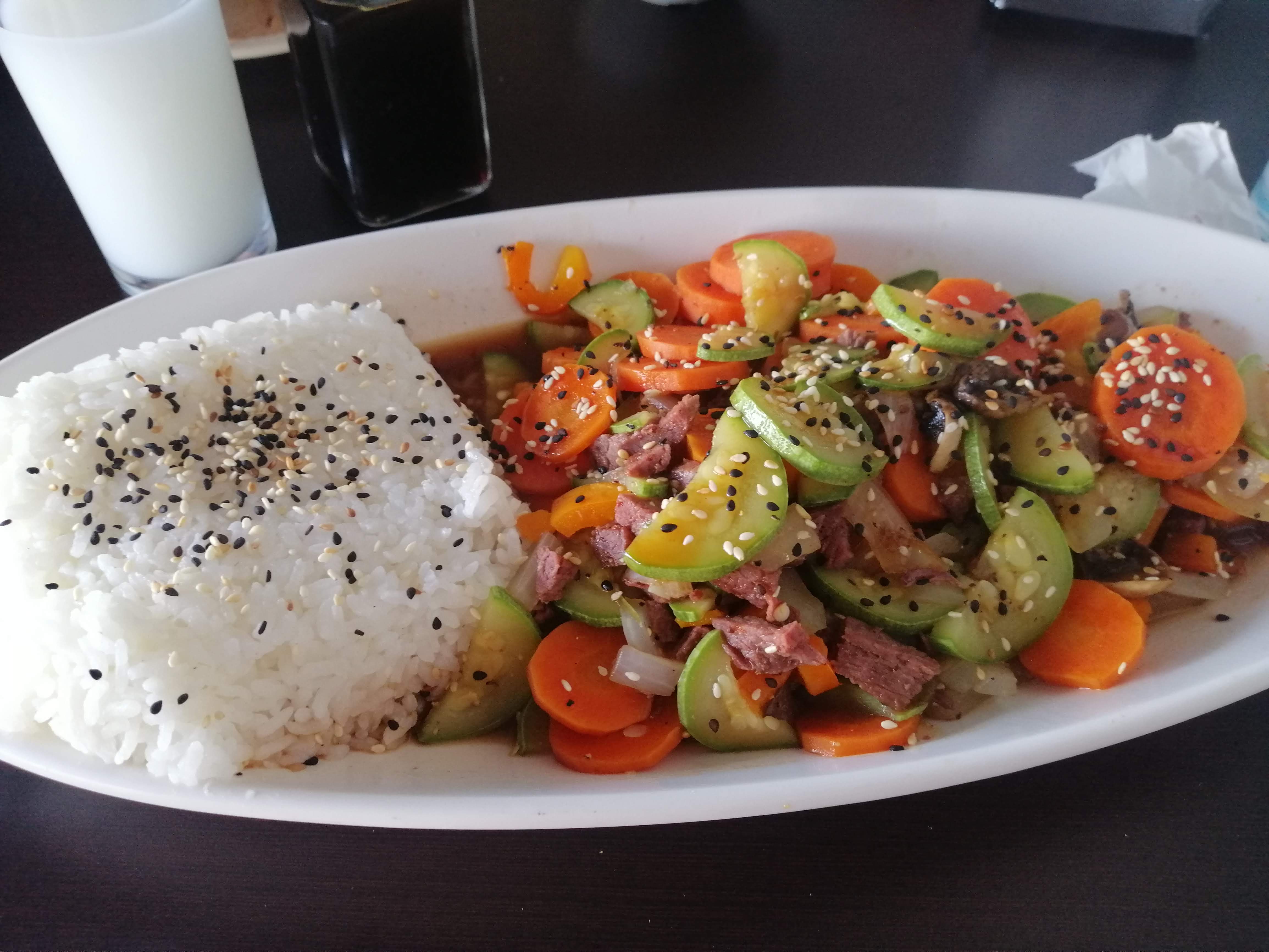 DELIROLL Restaurant Japonés image 9