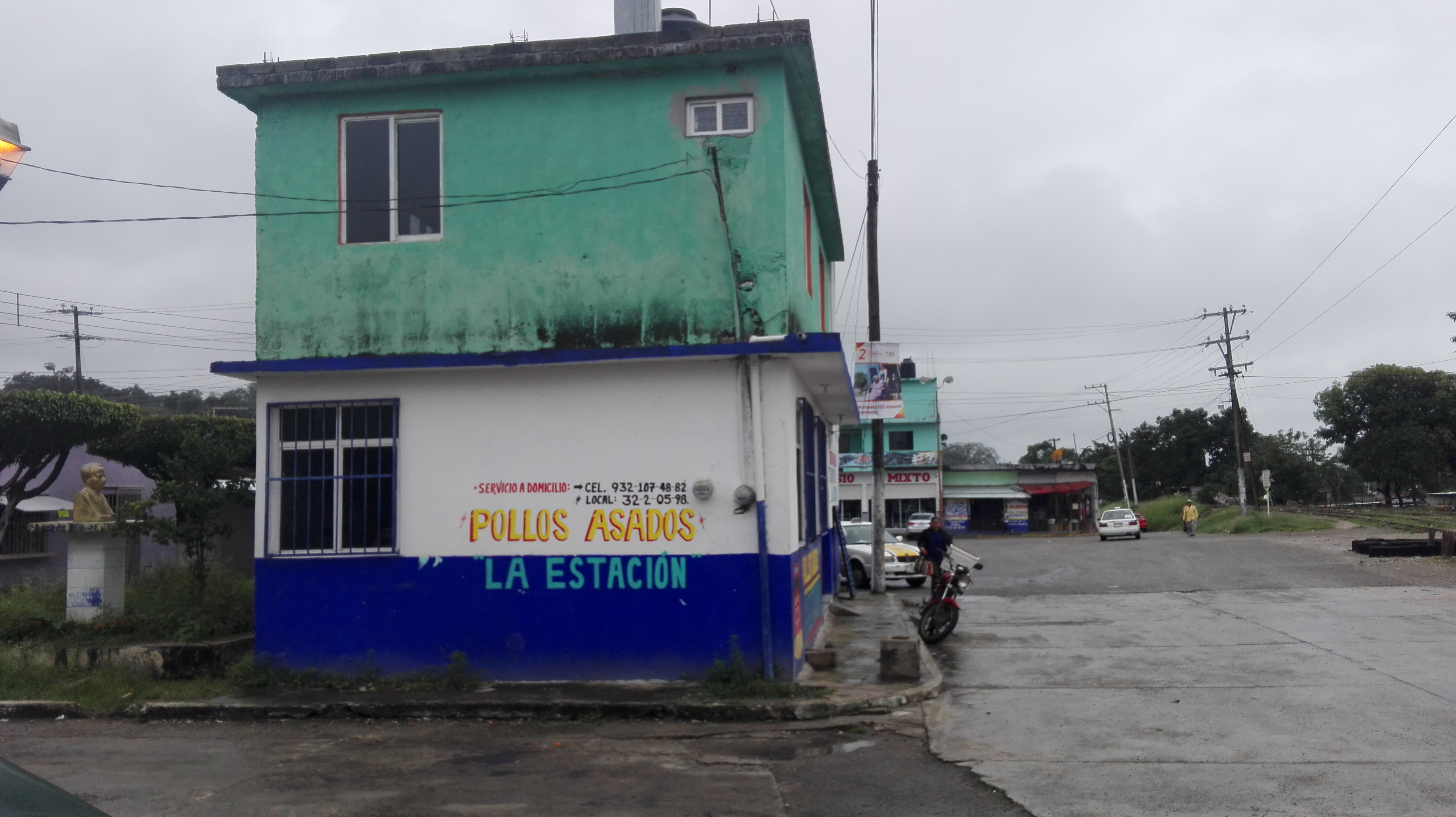 Pollos Asados La Estacion image 4