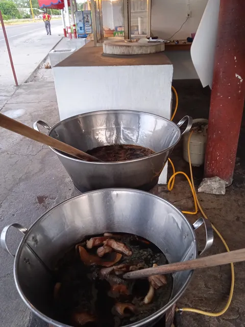 La Antigua Carnitas y Mas image 3