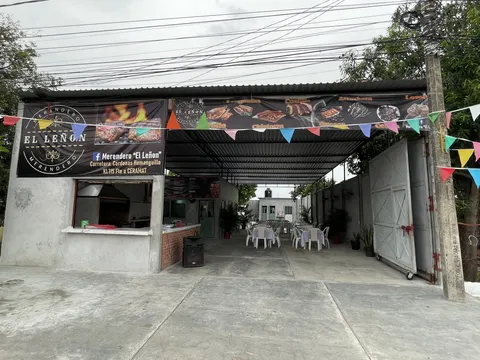 Merendero “El leñon” image 1