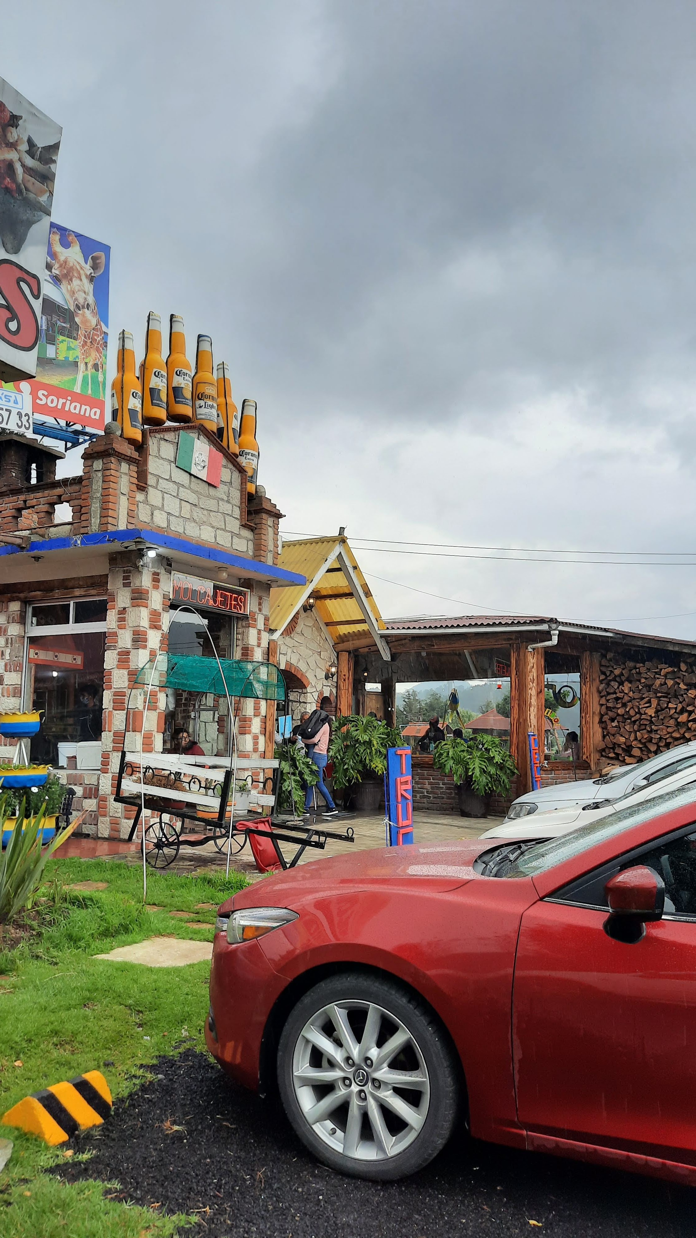 LOS AUTÉNTICOS MOLCAJETES. cabaña las truchas. image 5