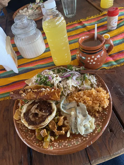RESTAURANTE EL REY LOS MOCHIS image 1