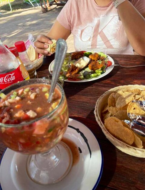 "El Picho" Mariscos image 8