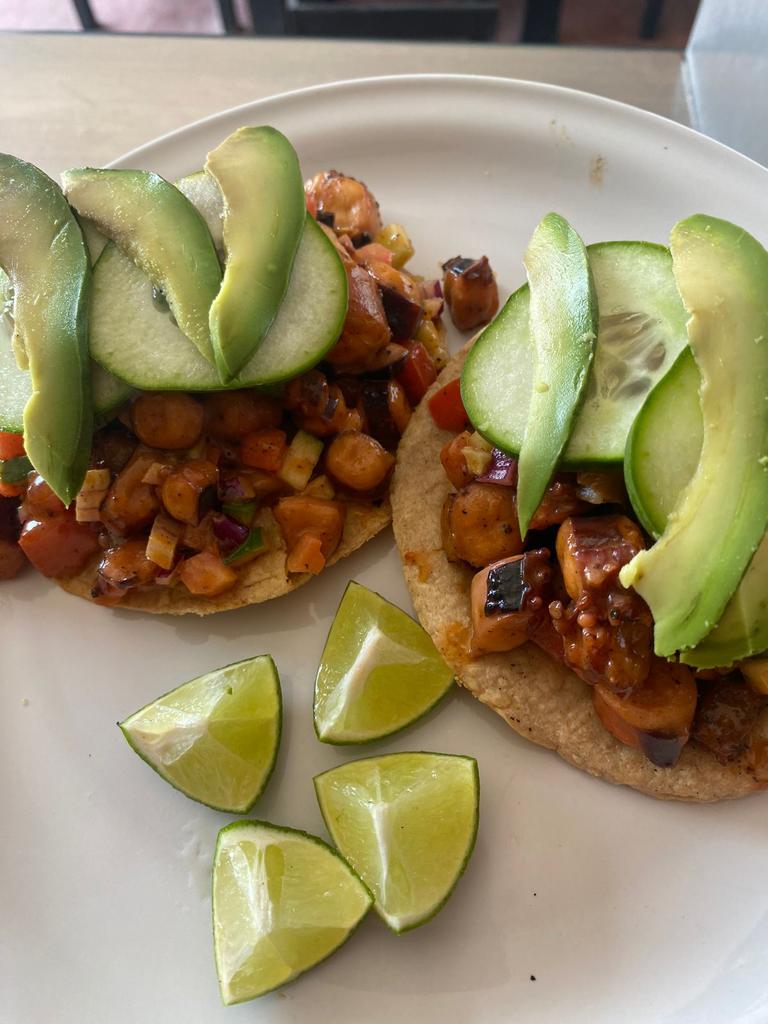 Pescados y Mariscos "El Anzuelo" image 7