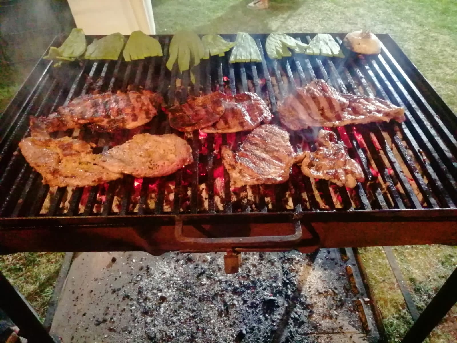 TODO AL GRILL (Al carbón sabe mejor) image 3