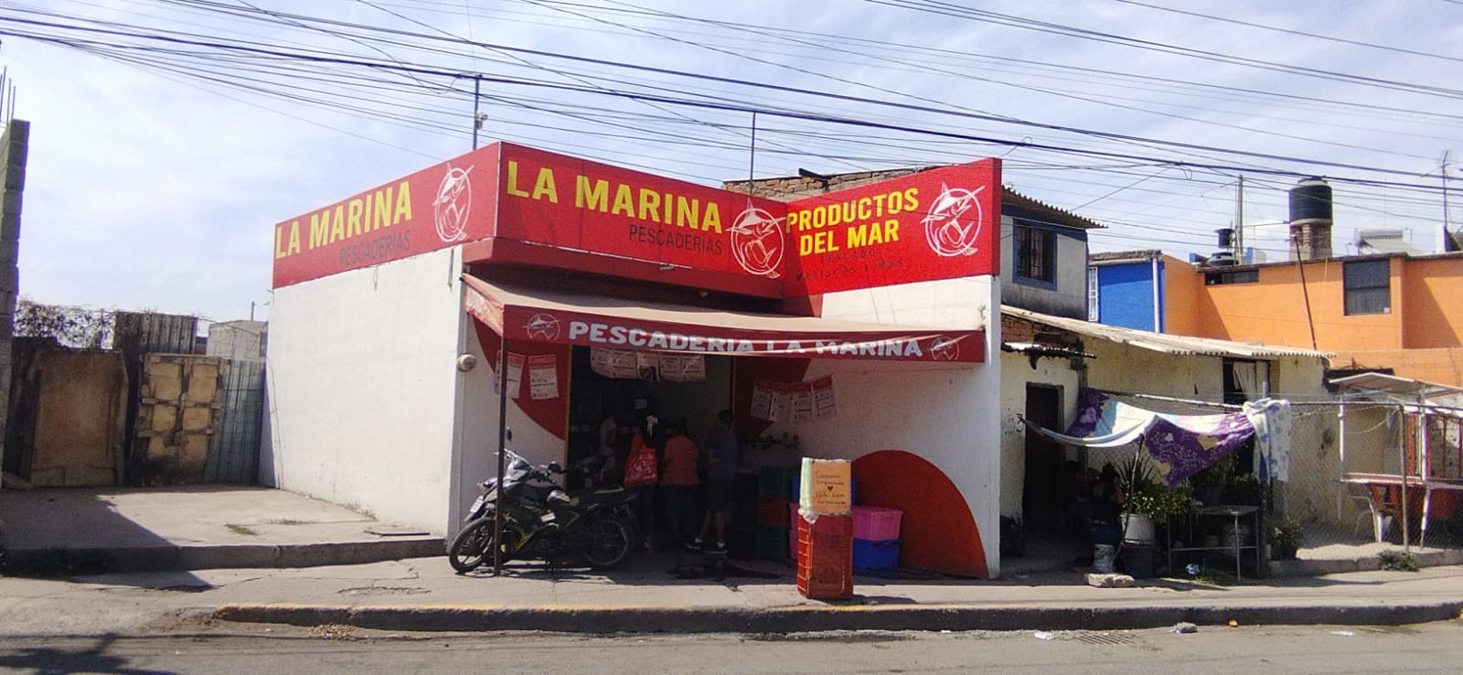 Pescadería La Marina Clavel image 1