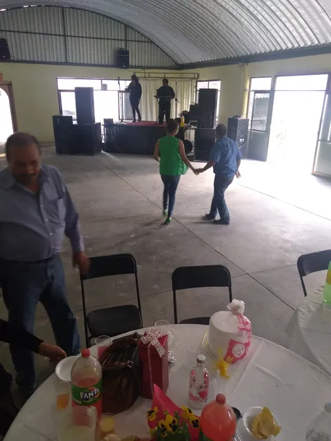 Jardin de eventos "La mora" image 2