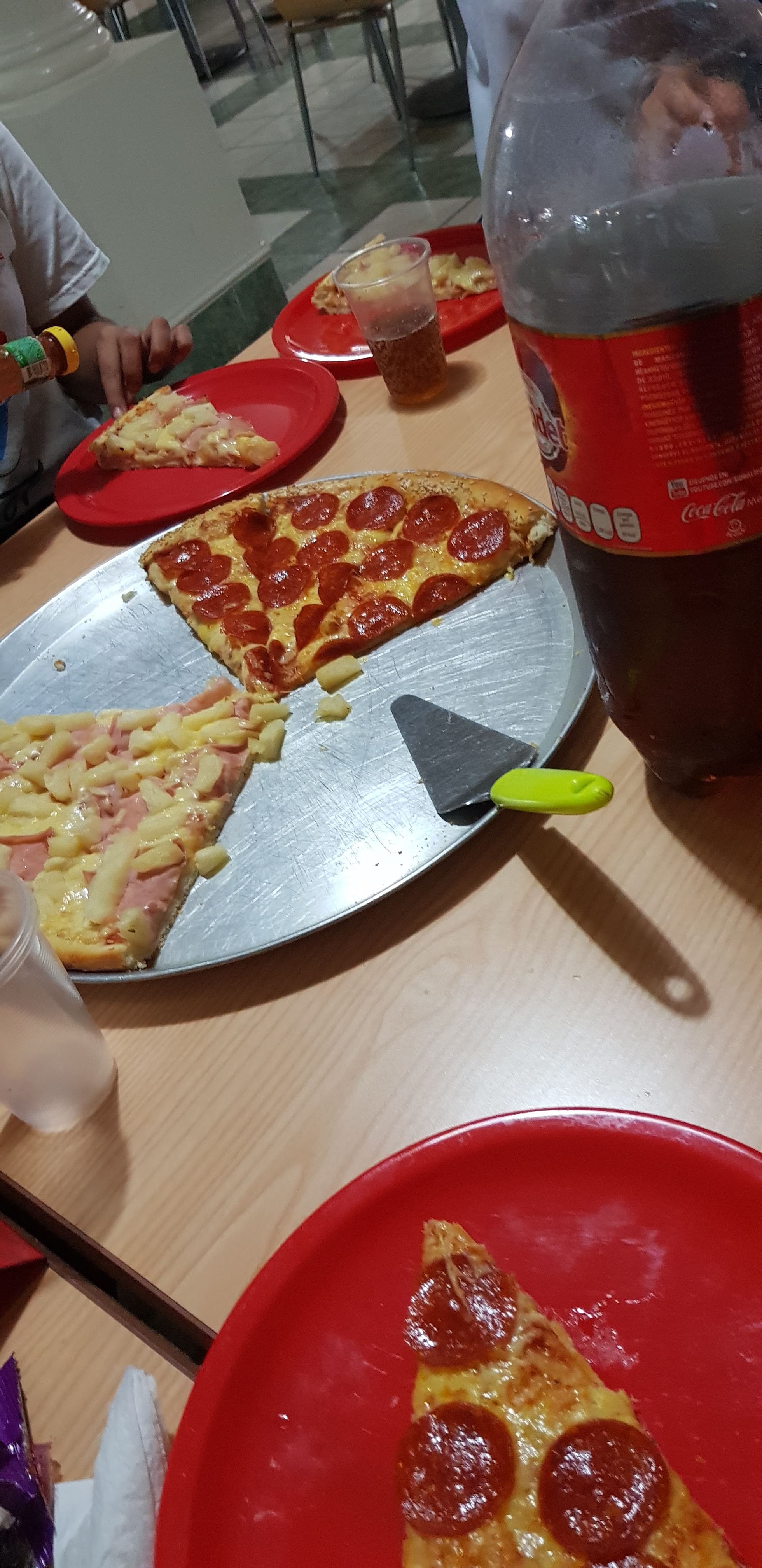 Güeros Pizza image 5