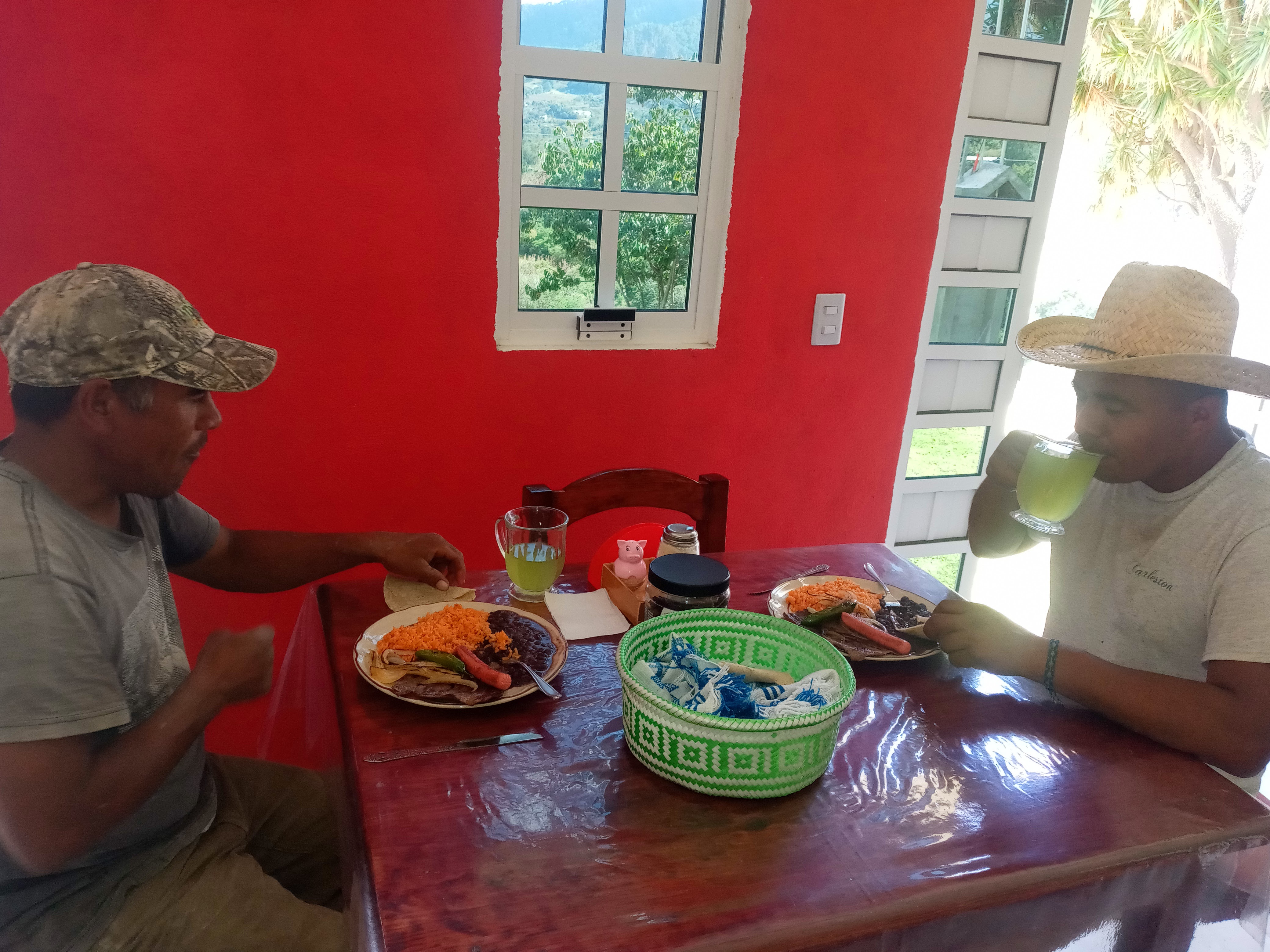 Comedor y Abarrotes "GINA" image 9