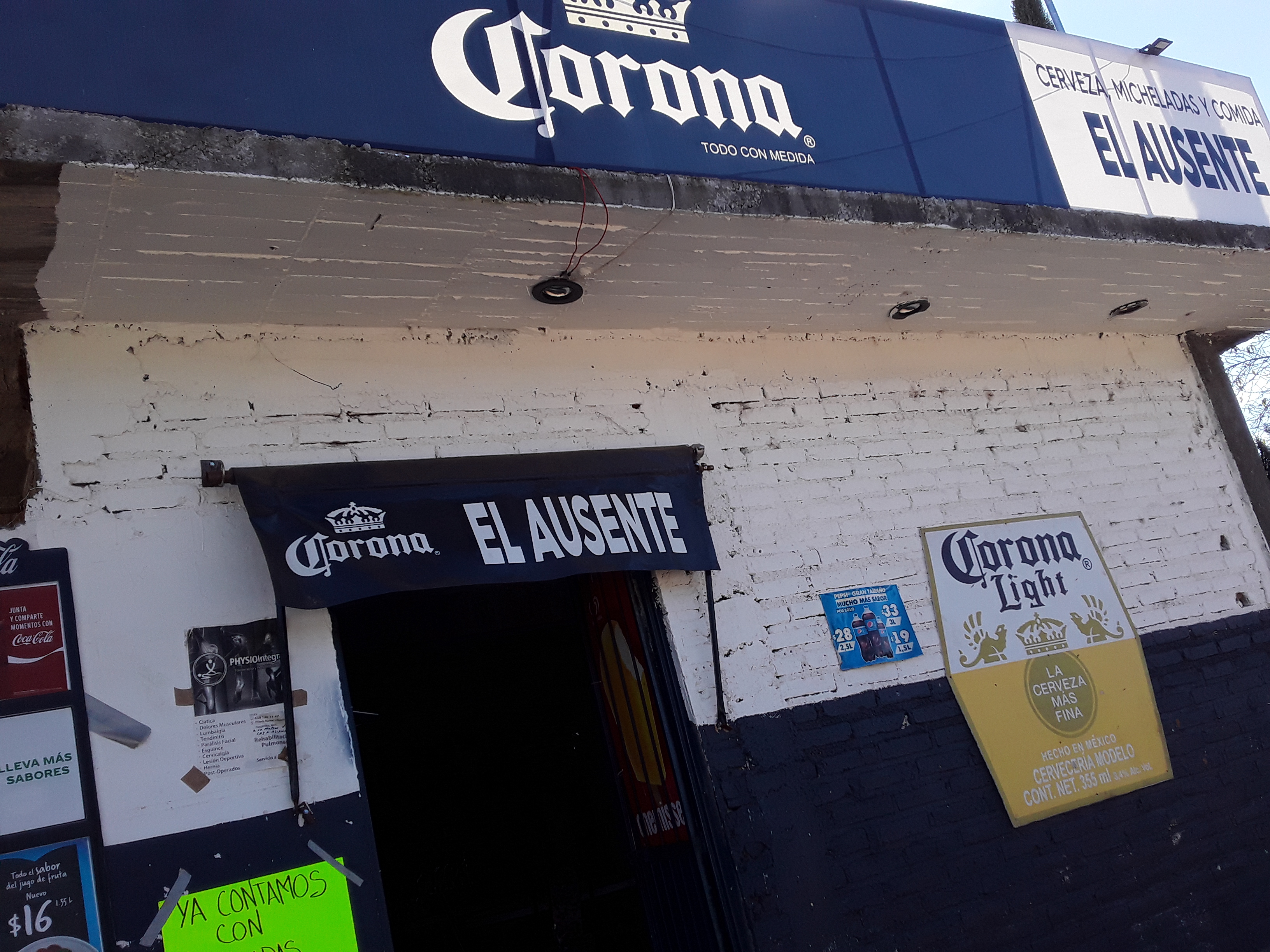 Taqueria y bebidas El Ausente image 4