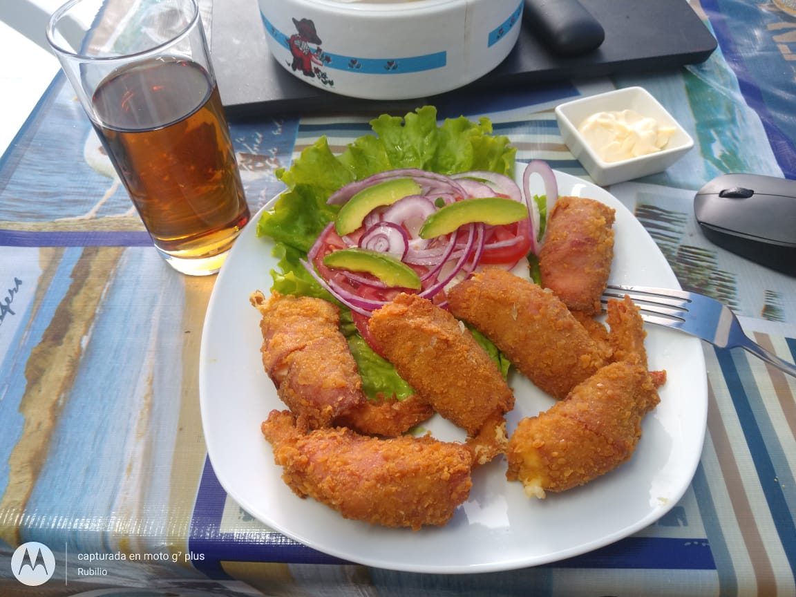 La Barca Restobar Cevicheria image 1