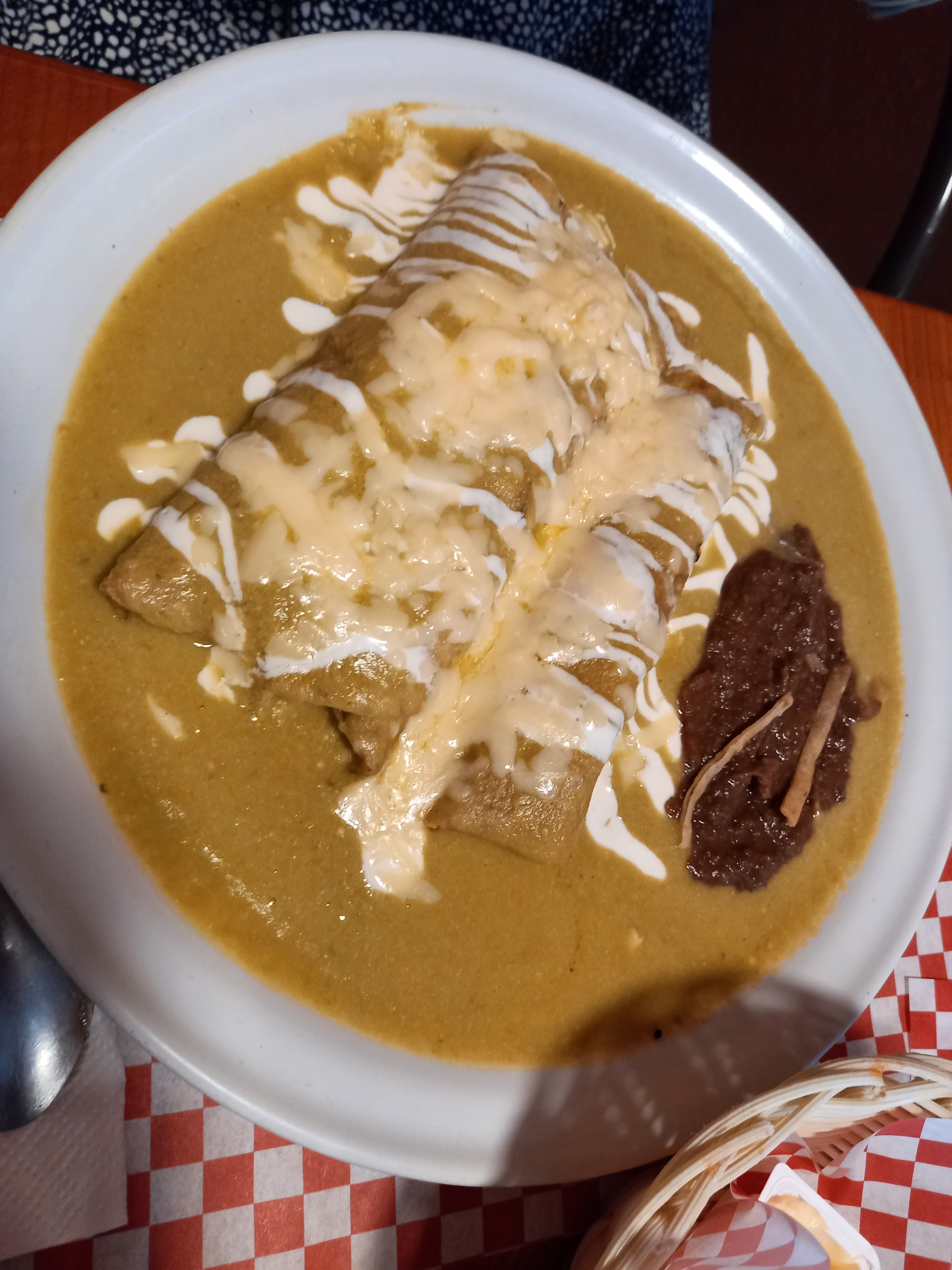 Bistro Aroma image 8