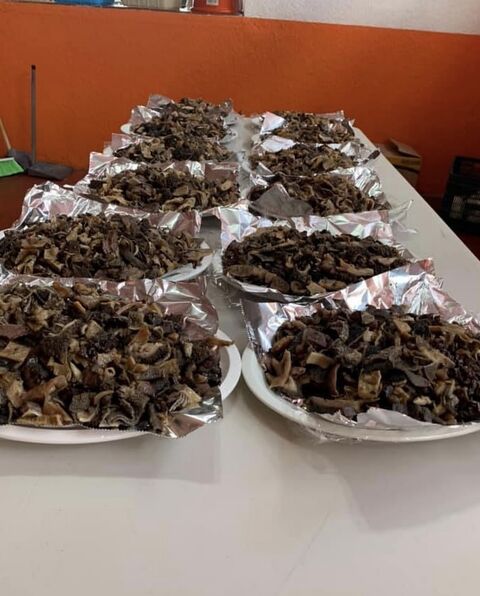 Chicharrones de res el Güero Anaya “Don Beny” image 3