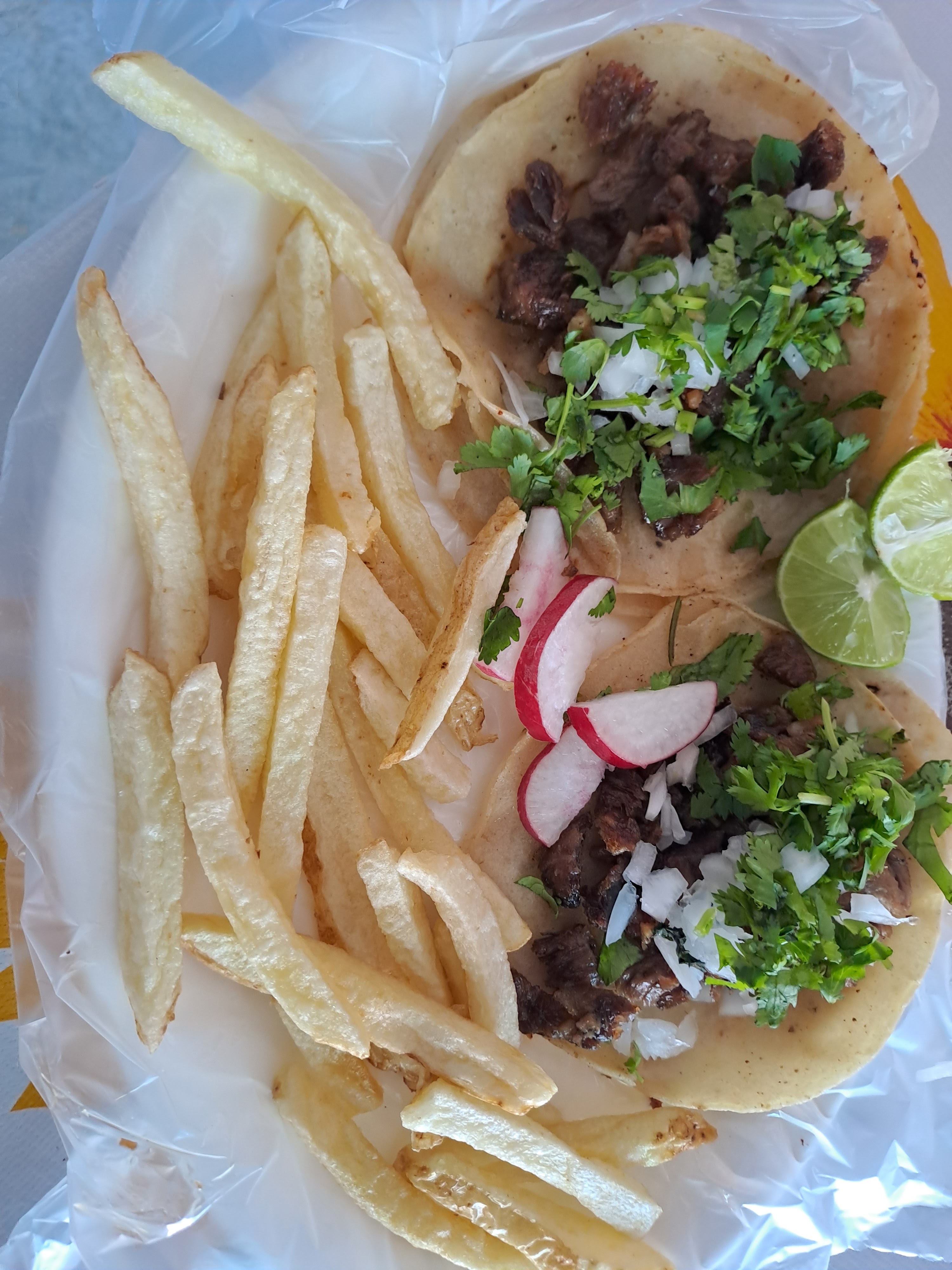 TAQUERIA ZZAMUU image 3