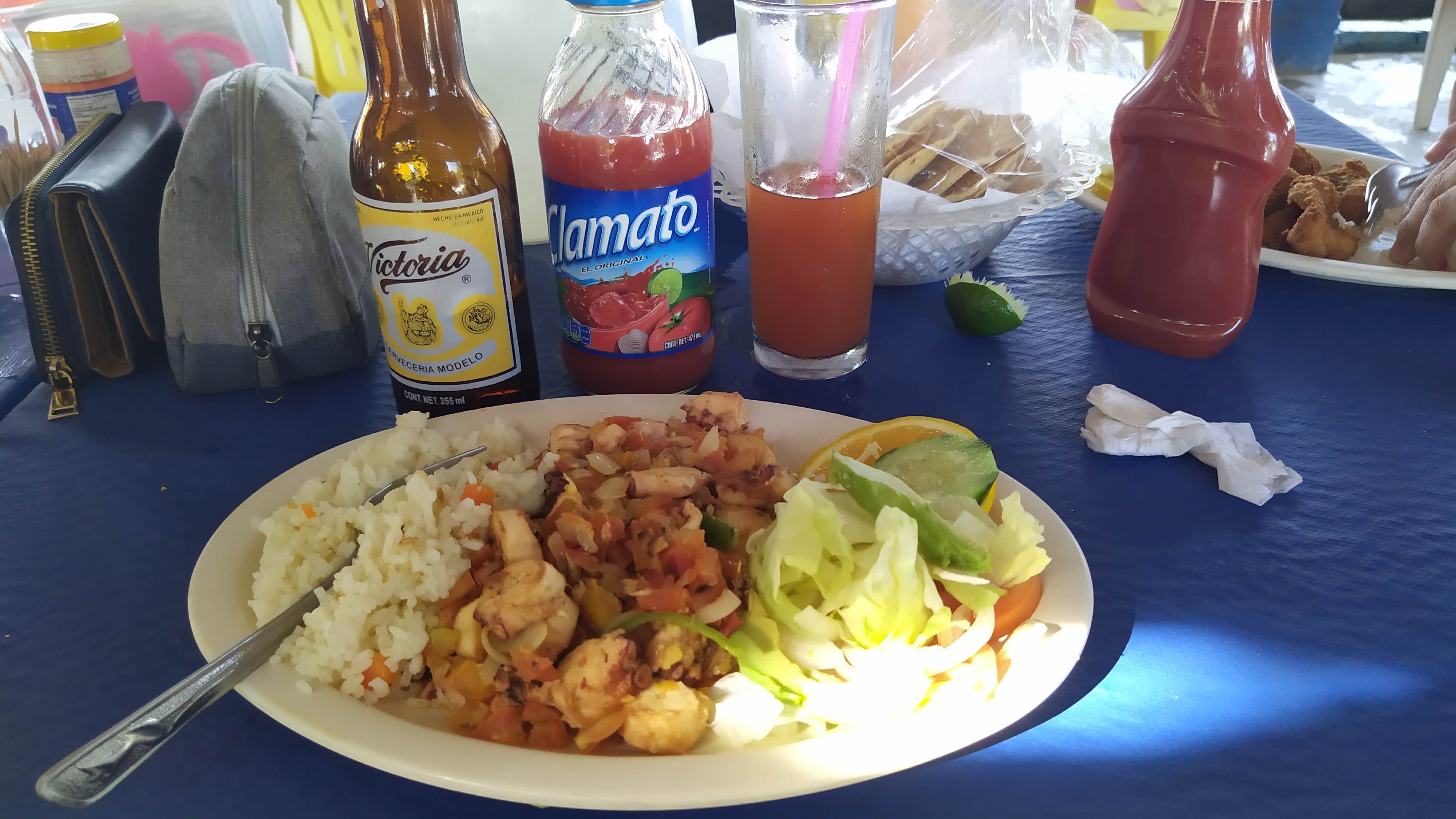 Las Isabeles Balneario Restaurante image 7