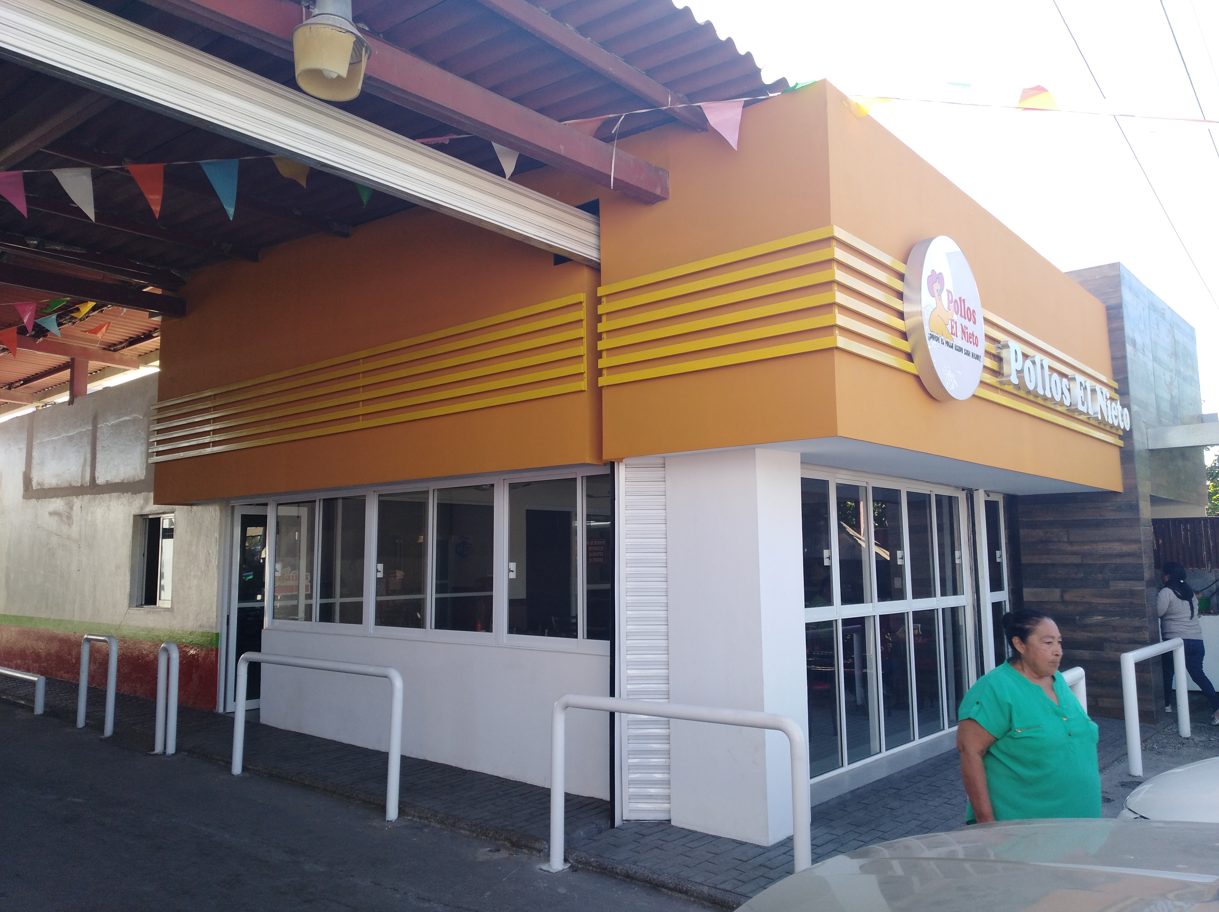 Pollos El Nieto image 1