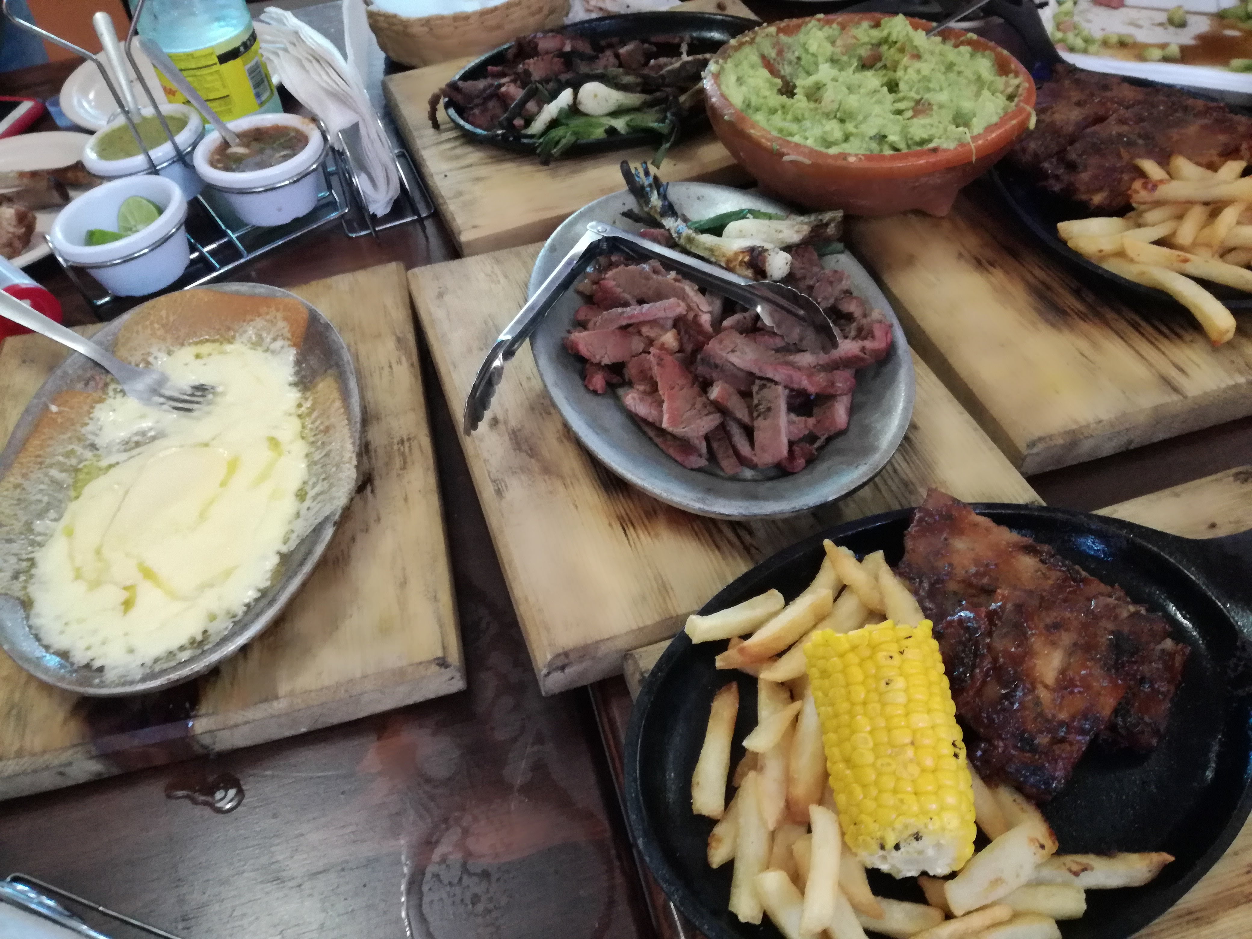 Asadero Meza Restaurante image 3