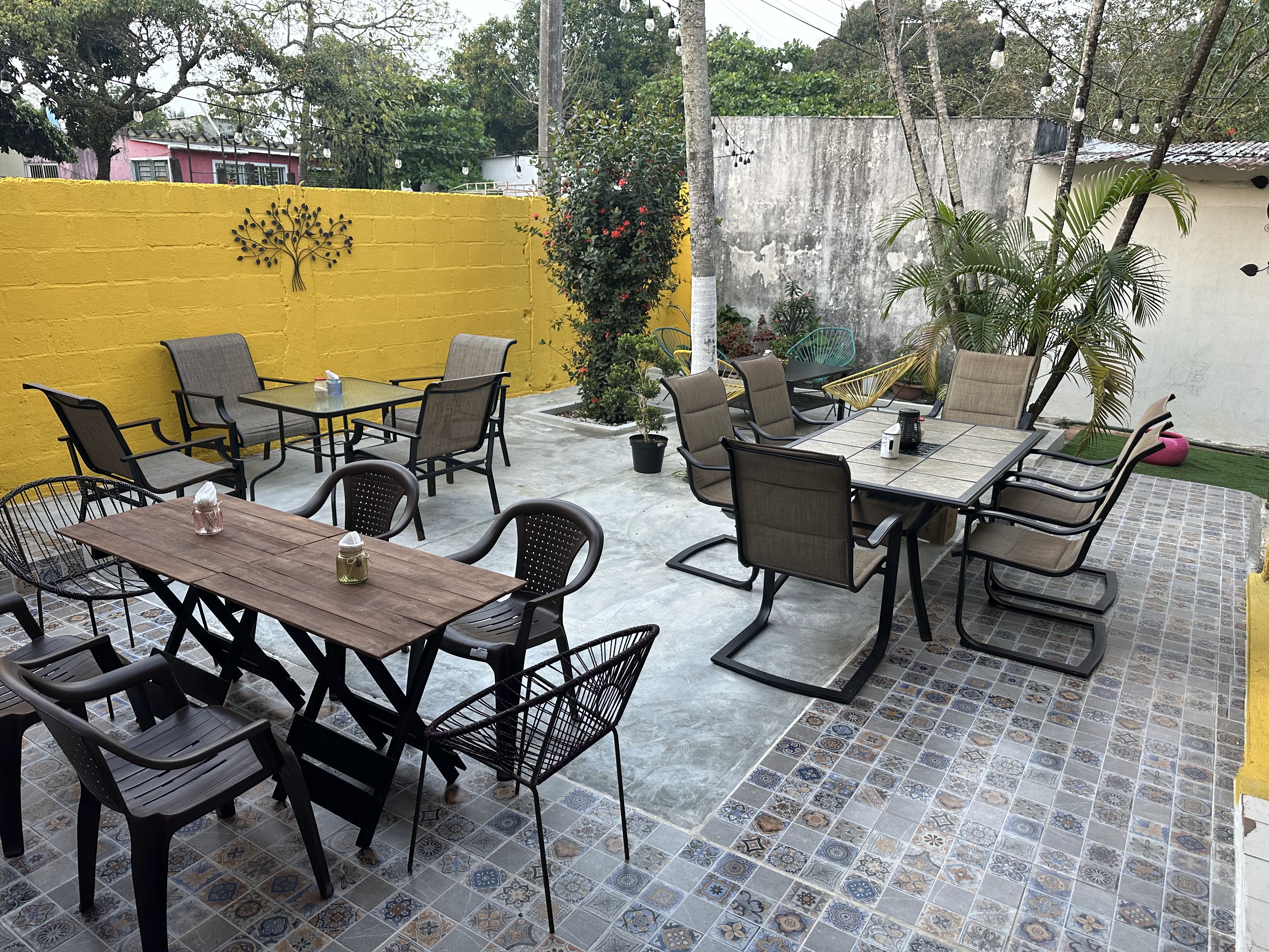 La Casita Amarilla image 1