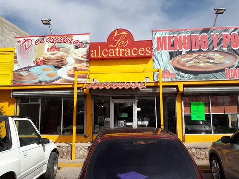 Los Alcatraces Restaurante image 1