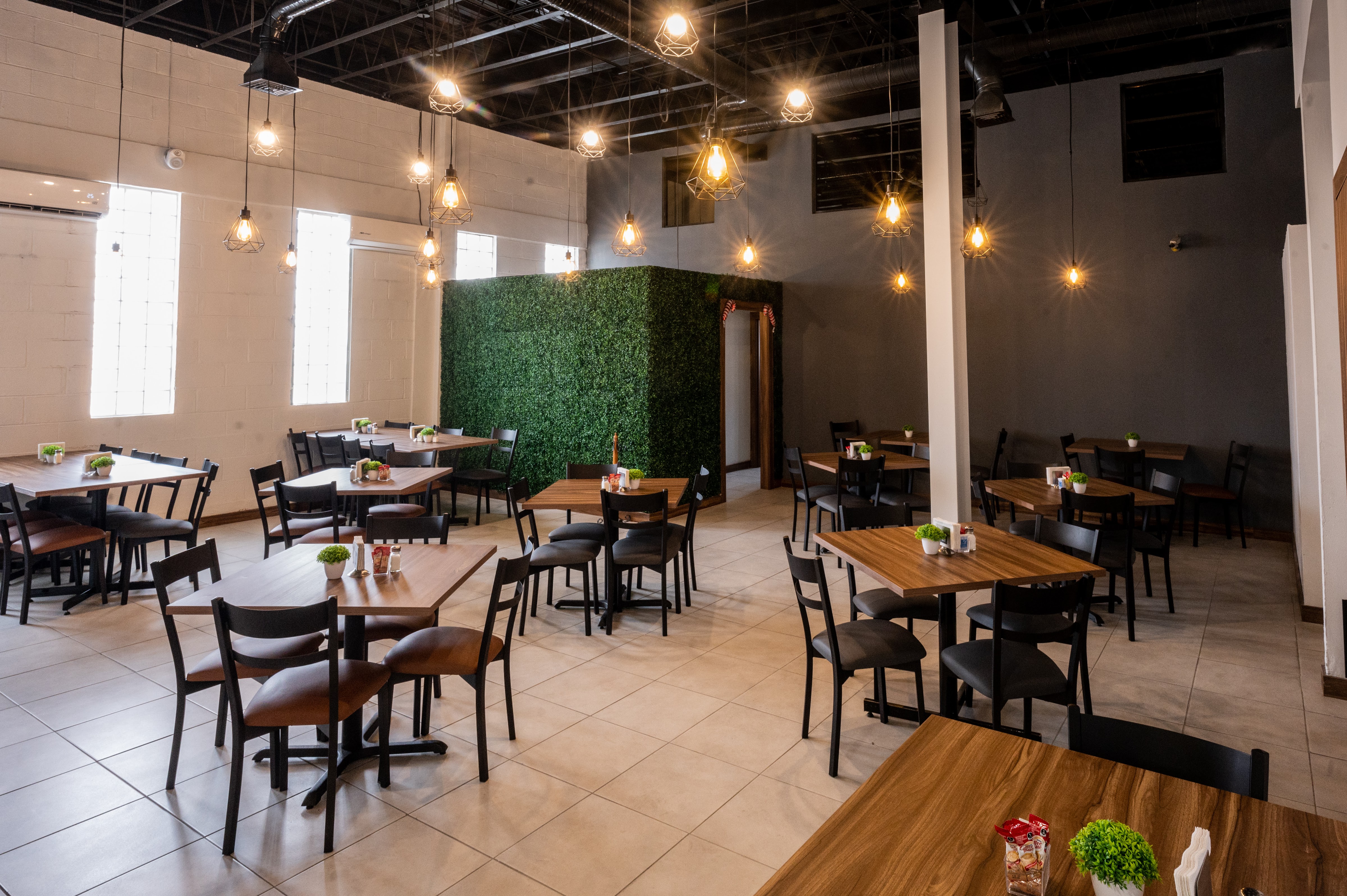 BALDANA RESTAURANTE image 6