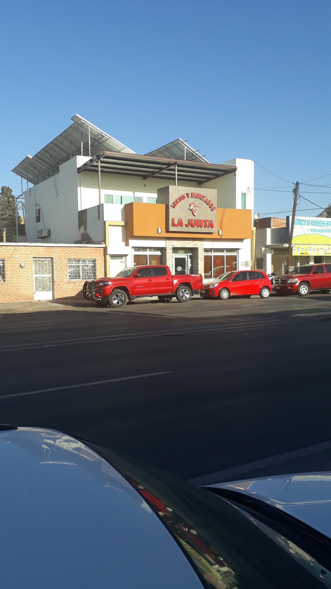 Tacos y Montados La Junta image 8