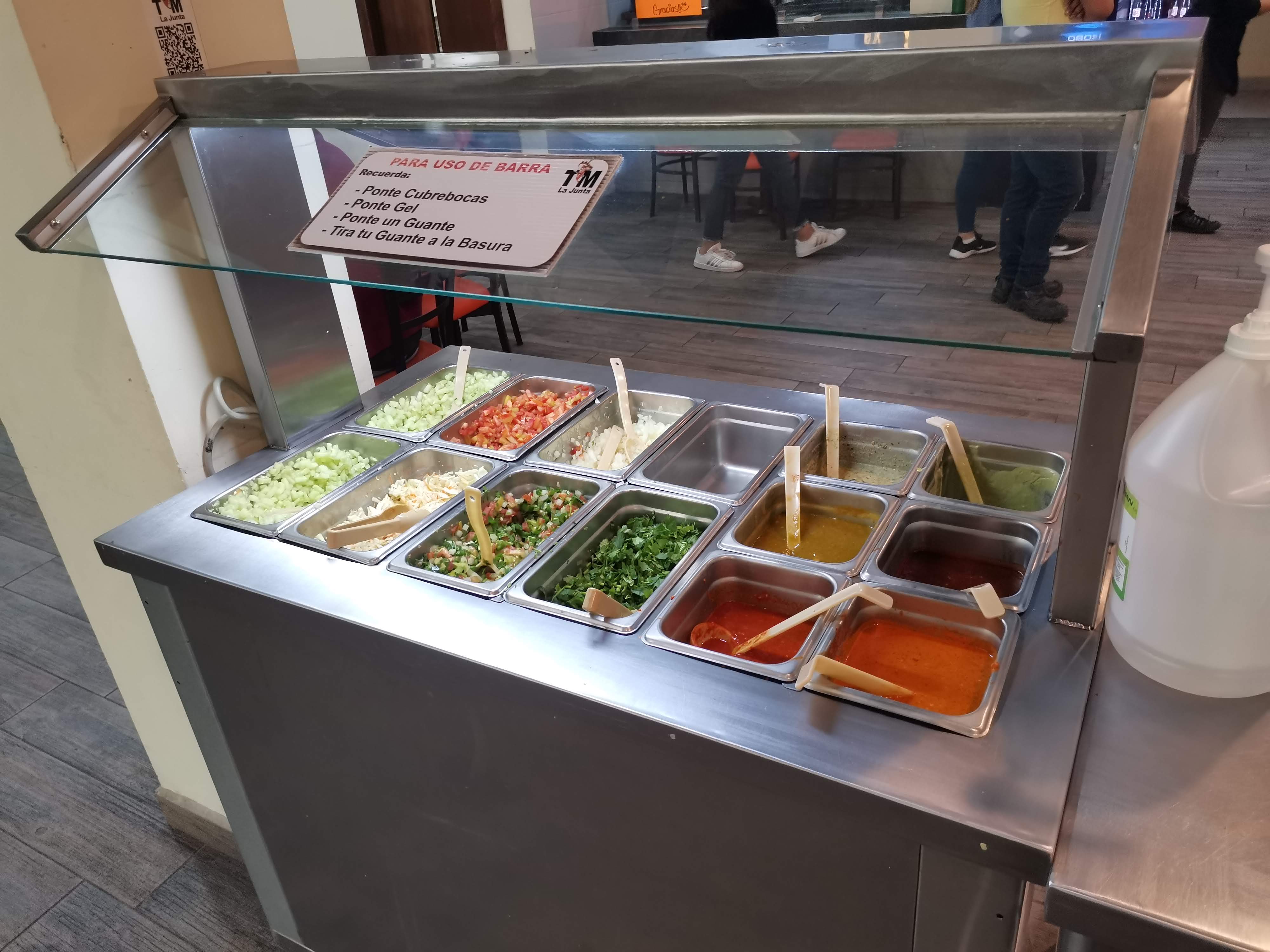 Tacos y Montados La Junta image 10