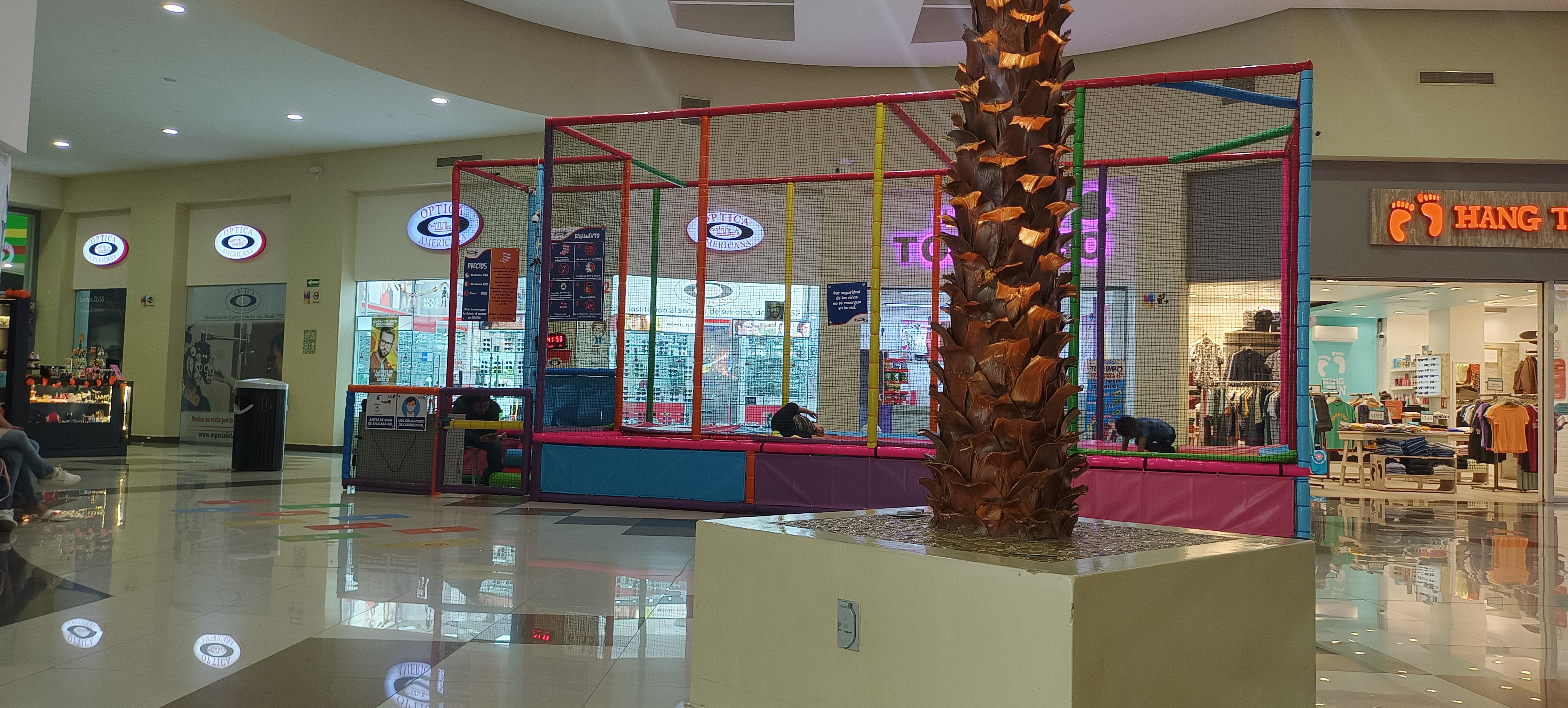 Domino's Villaflores image 4